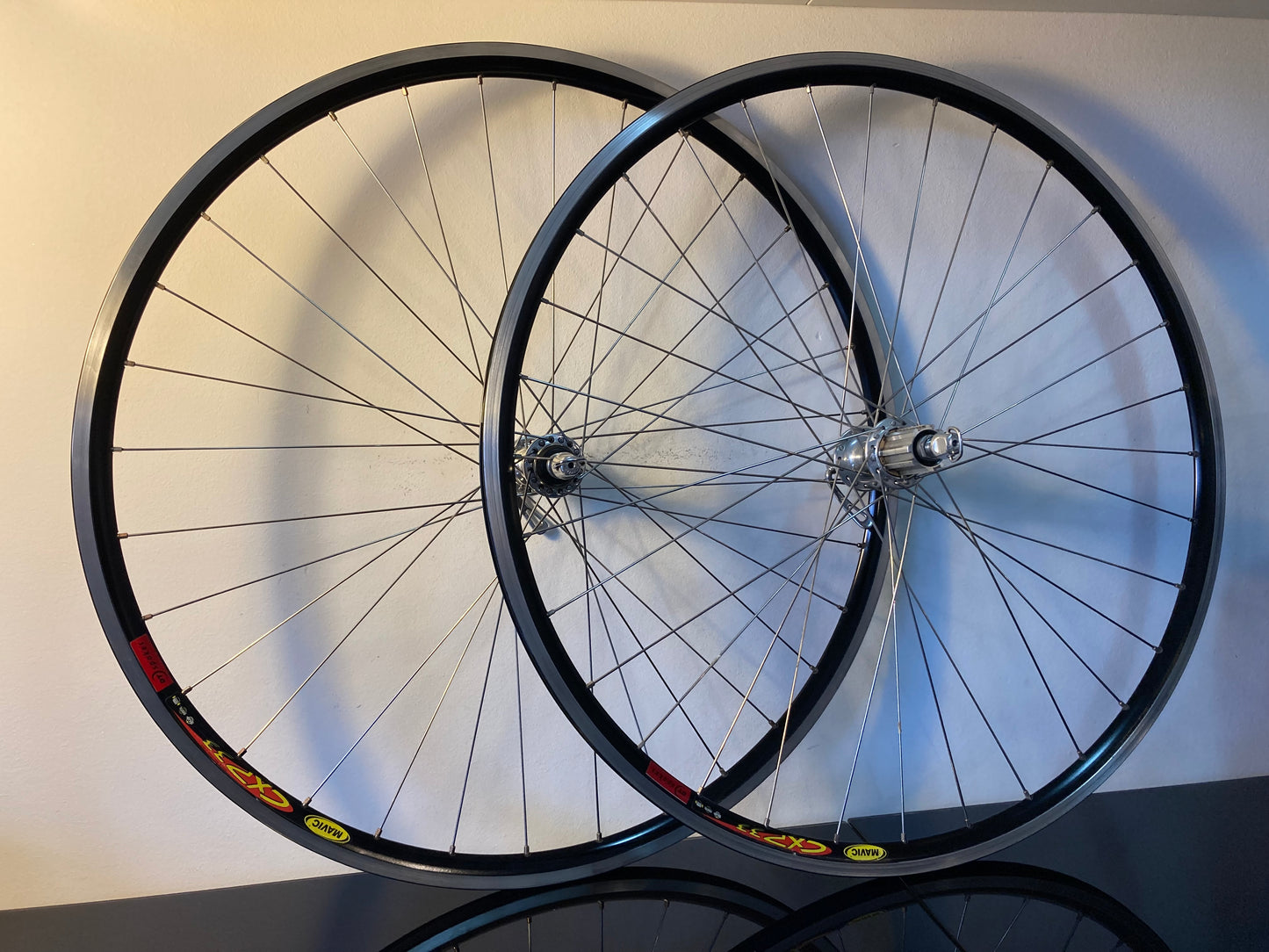 Ruote Campagnolo Record 9-10-11, Mavic CXP33. Per copertoncino.
