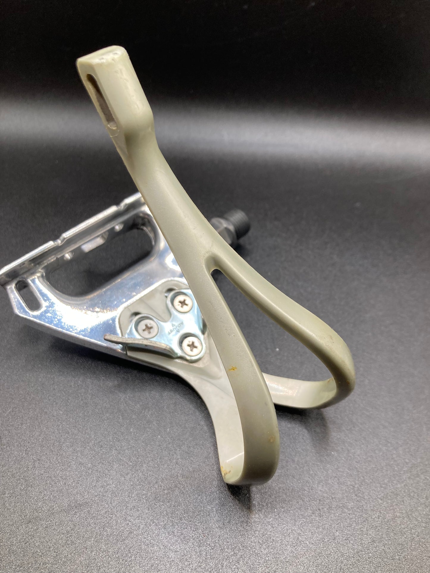 Pedali corsa Shimano A550. Con puntapiedi.