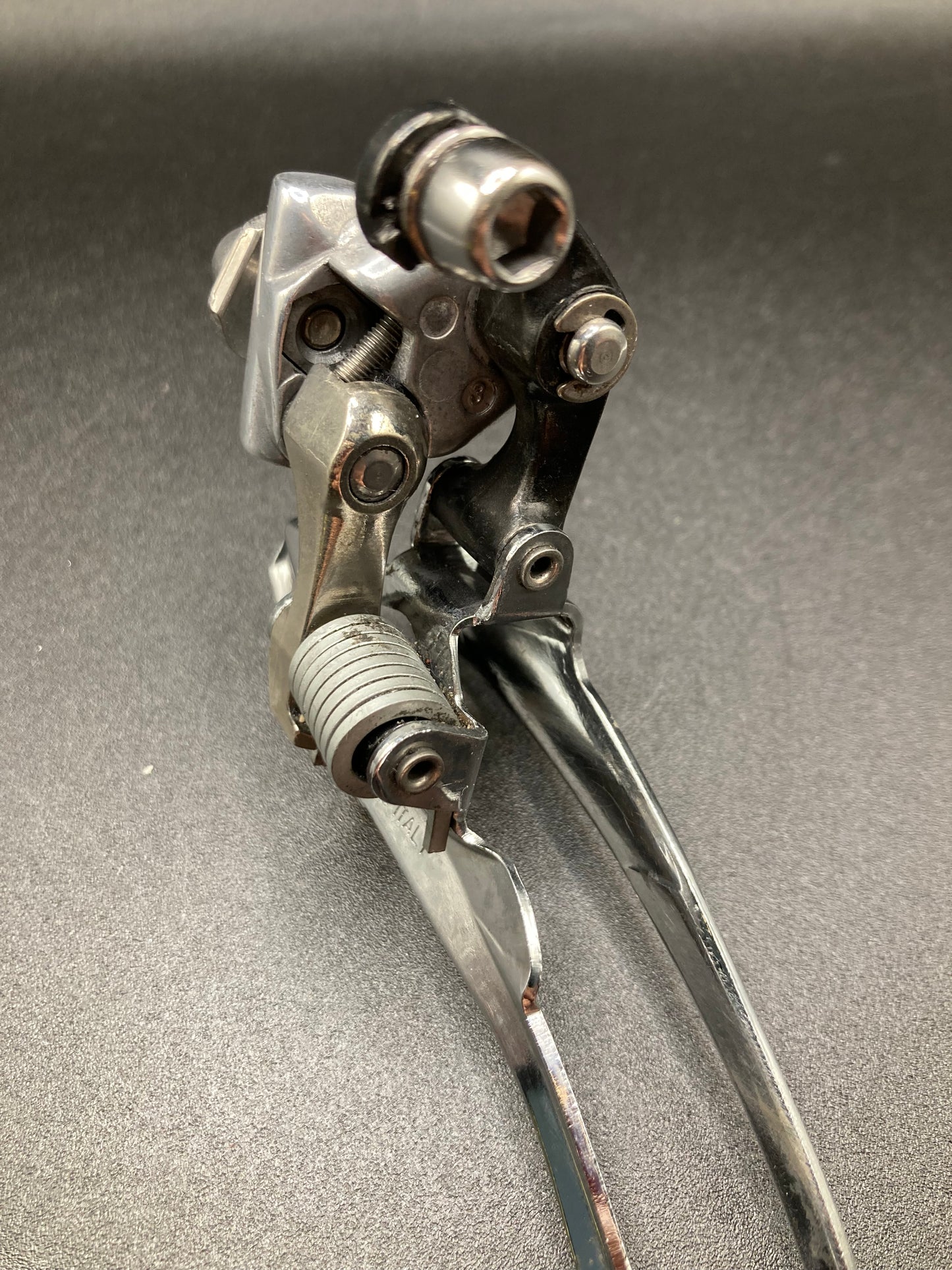 Deragliatore anteriore Campagnolo Mirage. Per doppia.