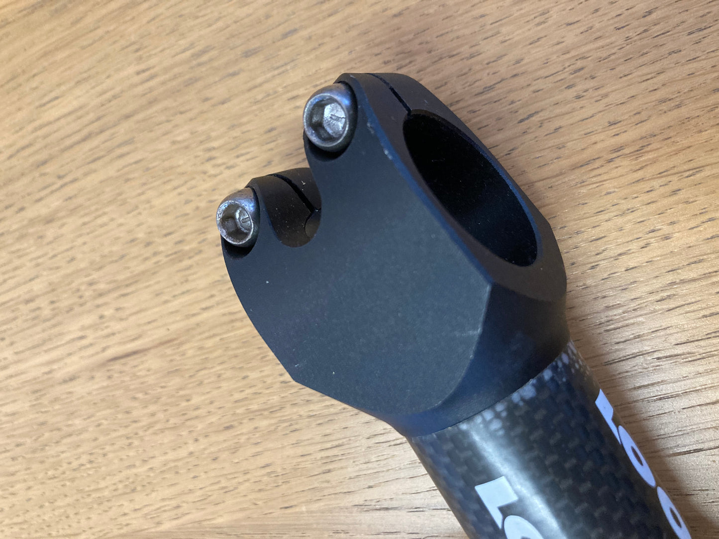 Attacco manubrio Look Carbostem, per bici da corsa.