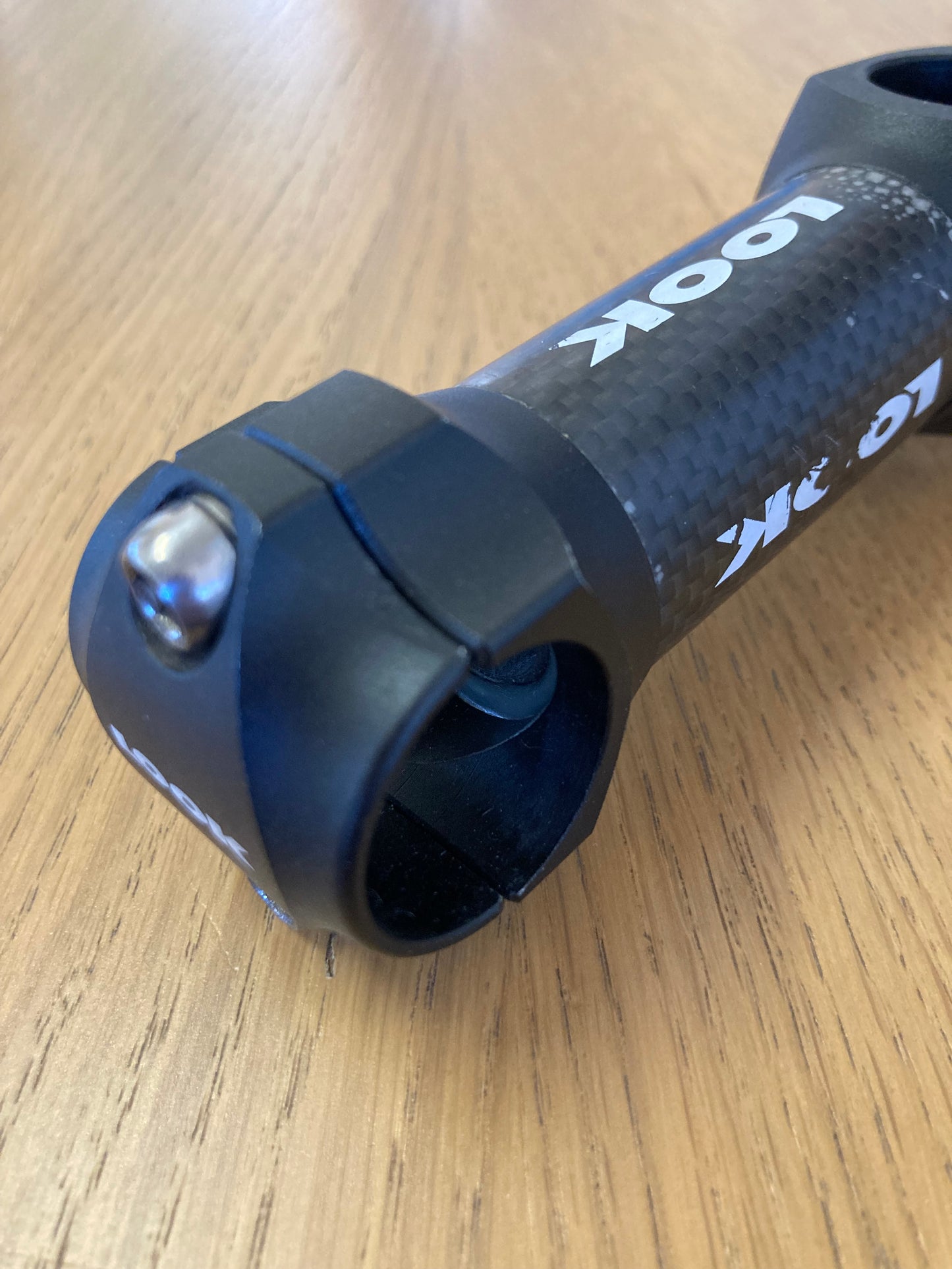 Attacco manubrio Look Carbostem, per bici da corsa.