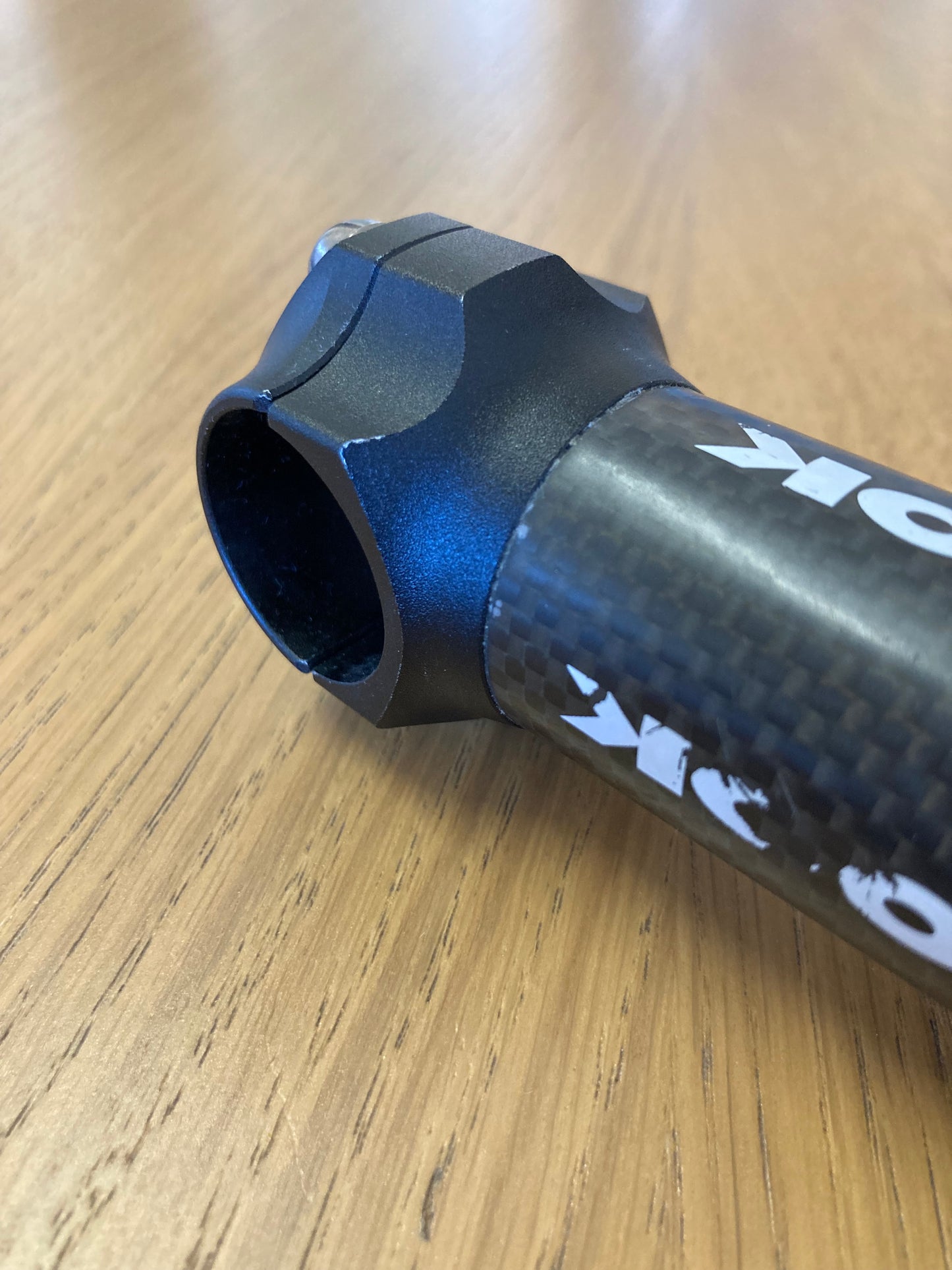 Attacco manubrio Look Carbostem, per bici da corsa.