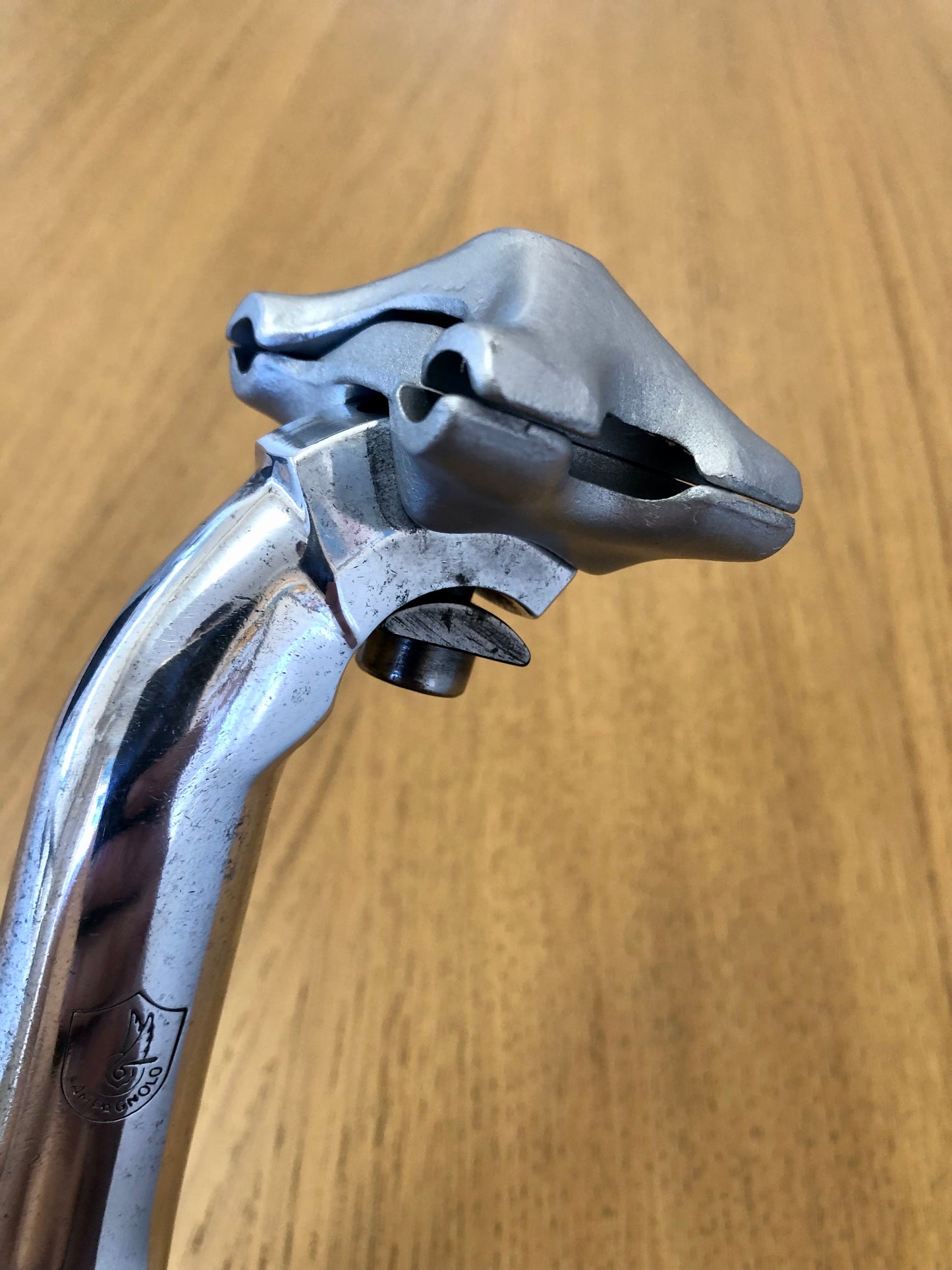 Reggisella Campagnolo C-Record. Diametro 27,2mm.
