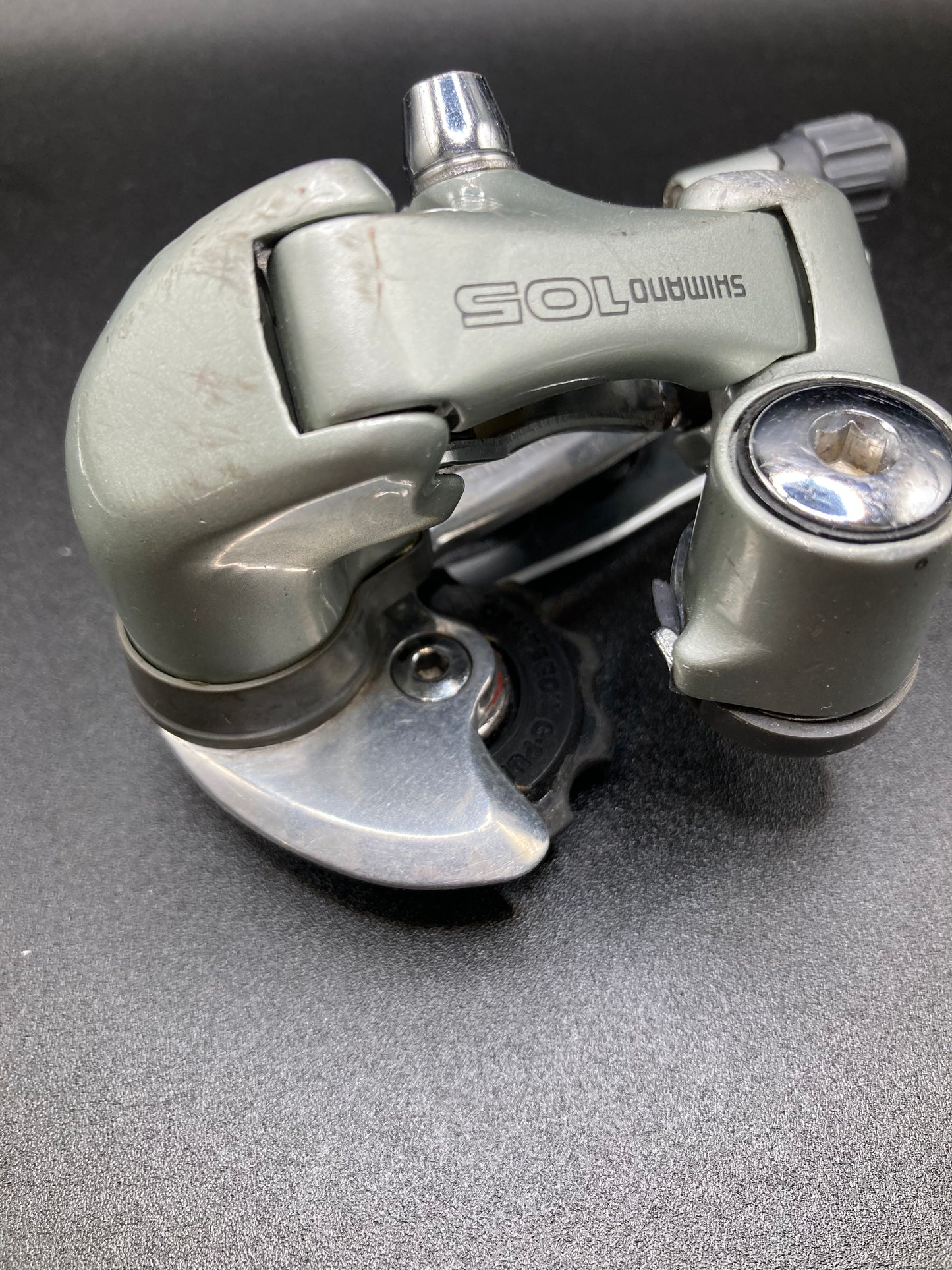 Shimano 105 RD-1056 rear derailleur. Rear derailleur