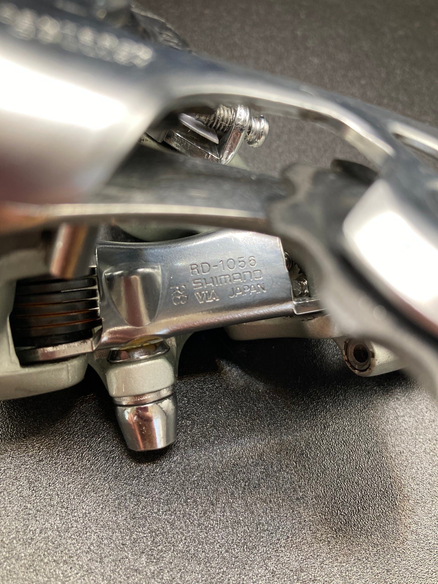 Shimano 105 RD-1056 rear derailleur. Rear derailleur