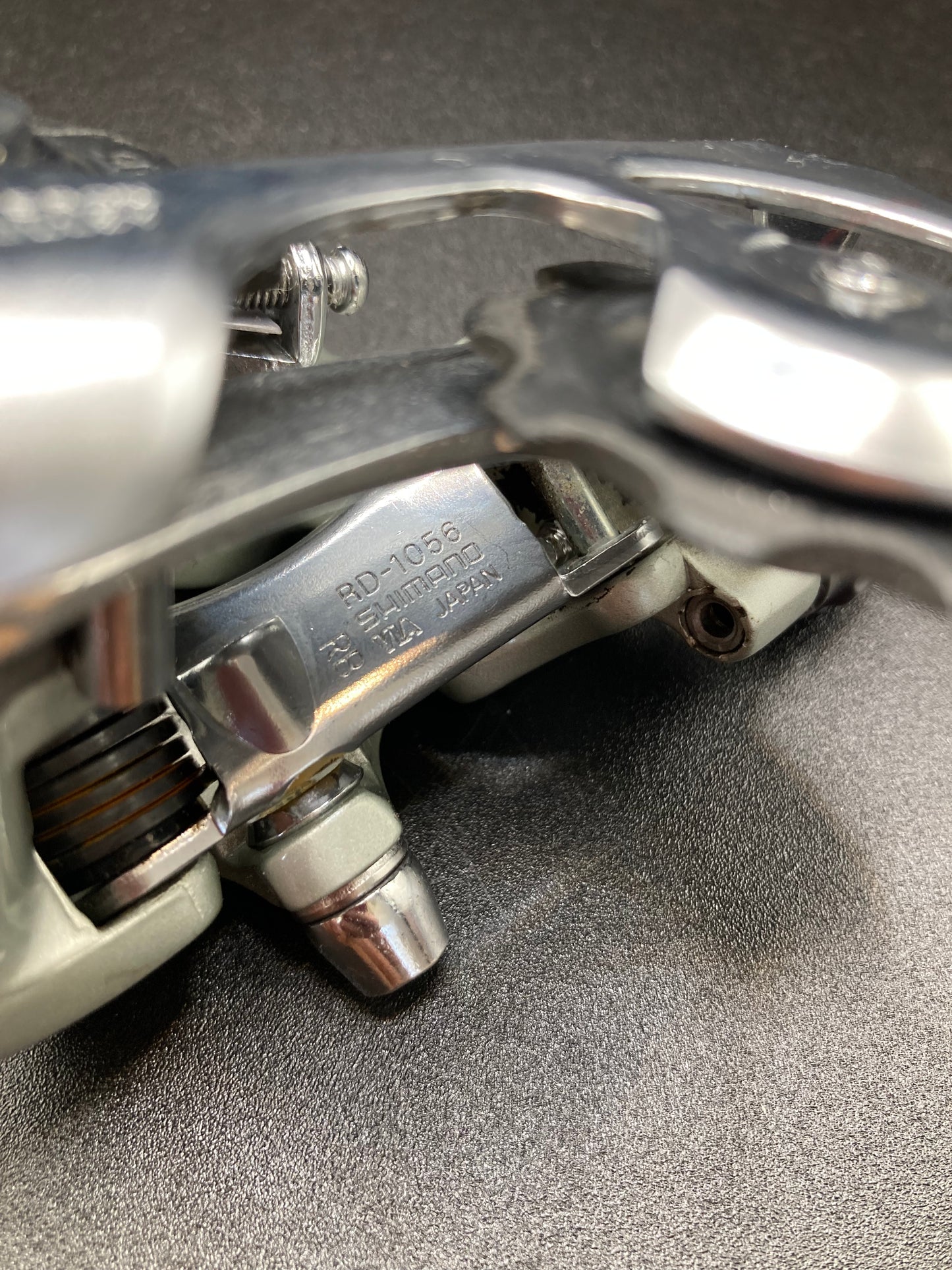 Shimano 105 RD-1056 rear derailleur. Rear derailleur