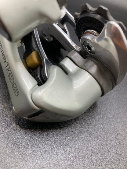 Shimano 105 RD-1056 rear derailleur. Rear derailleur