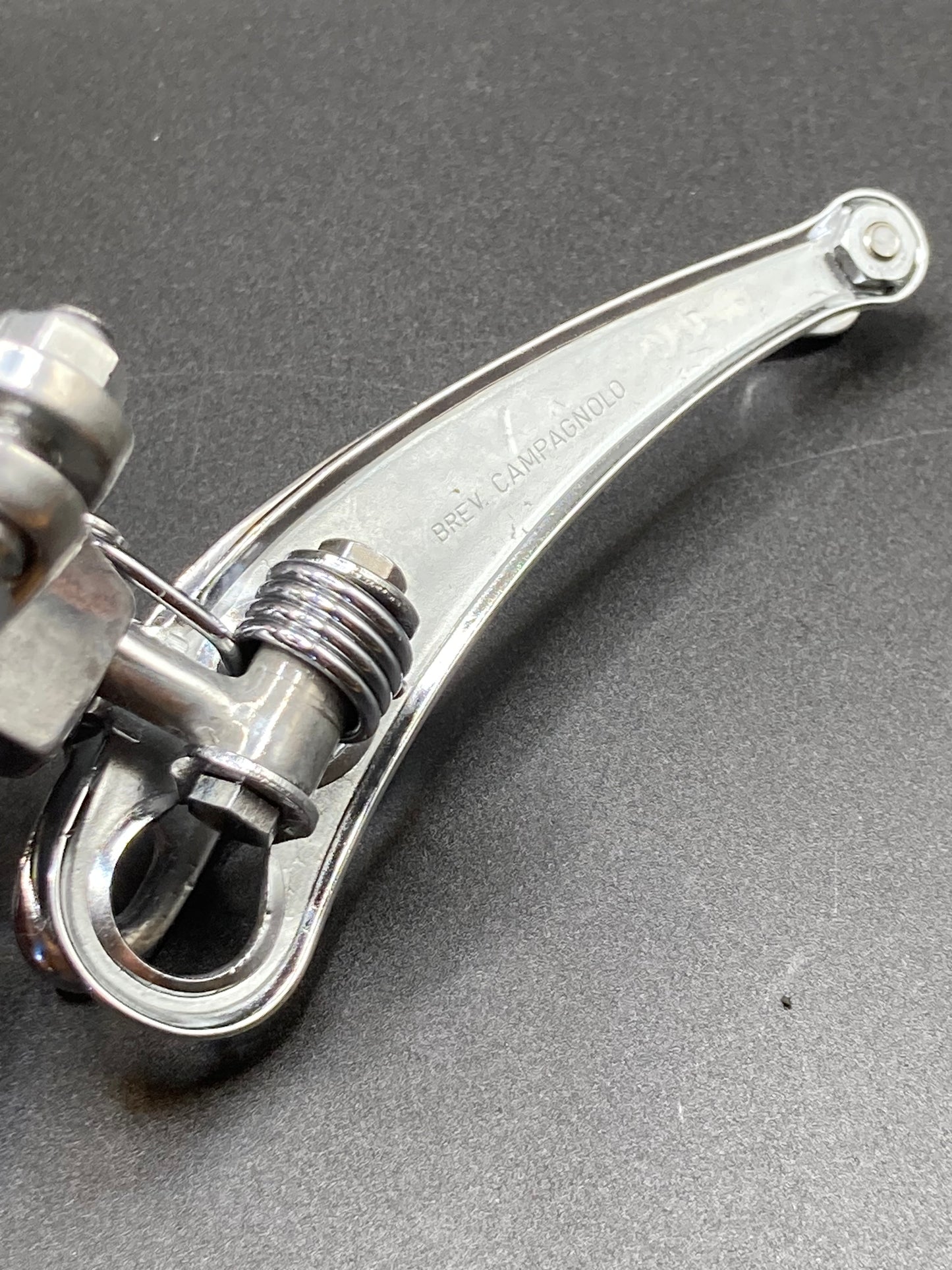 Deragliatore anteriore Campagnolo Nuovo Record 4 fori. Mod. 0104007, del 1978.