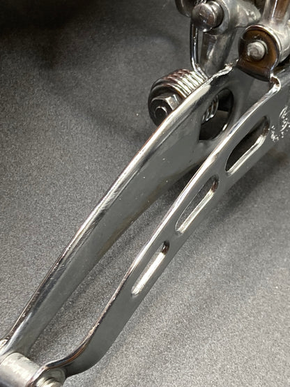 Deragliatore anteriore Campagnolo Nuovo Record 4 fori. Mod. 0104007, del 1978.