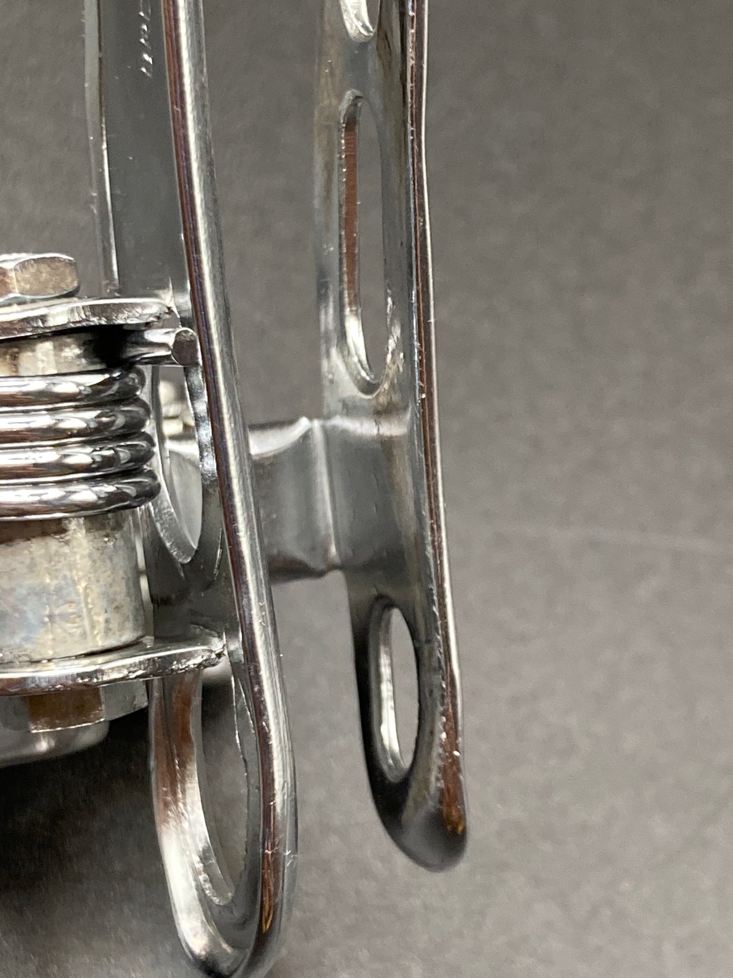 Deragliatore anteriore Campagnolo Nuovo Record 4 fori. Mod. 0104007, del 1978.