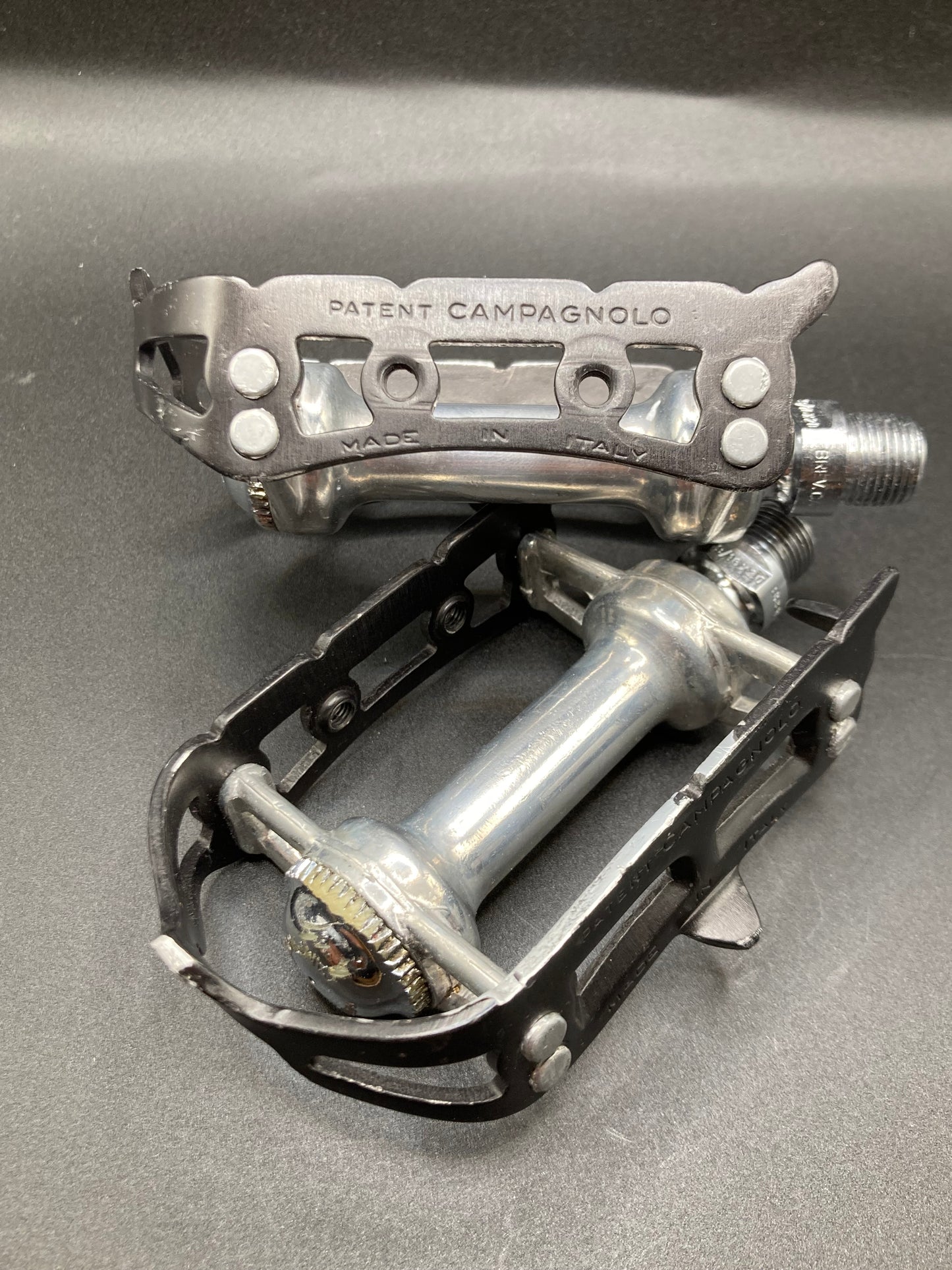 Pedali Campagnolo Record mod. 1037/A.