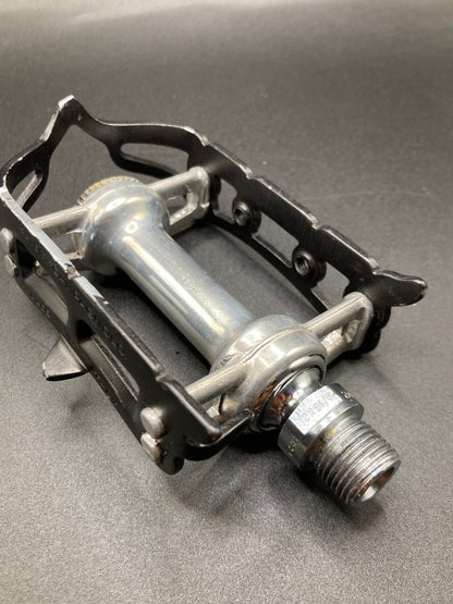 Pedali Campagnolo Record mod. 1037/A.