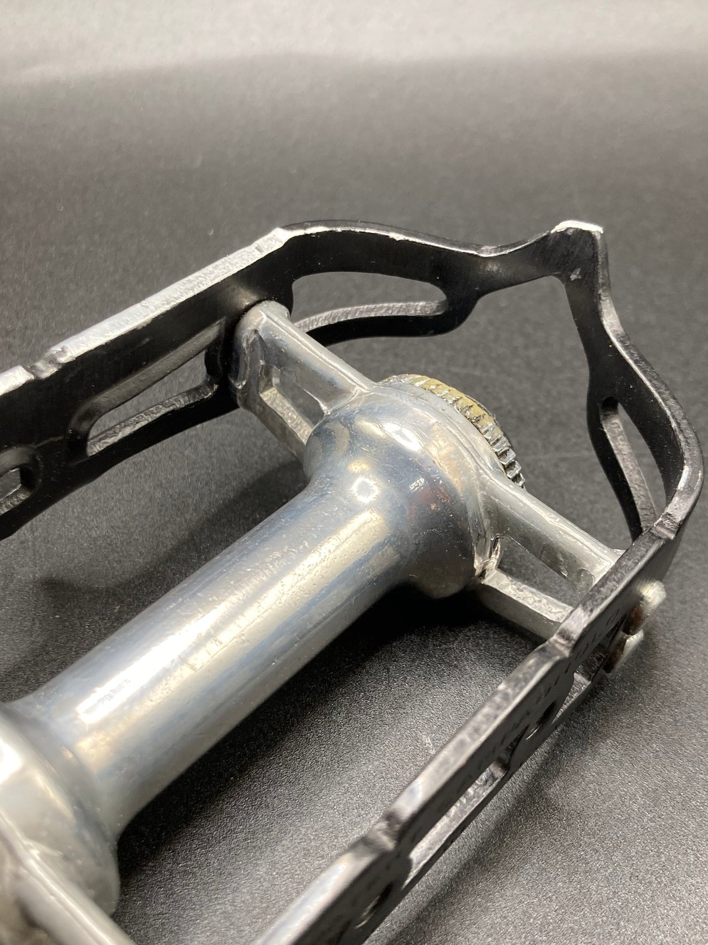 Pedali Campagnolo Record mod. 1037/A.
