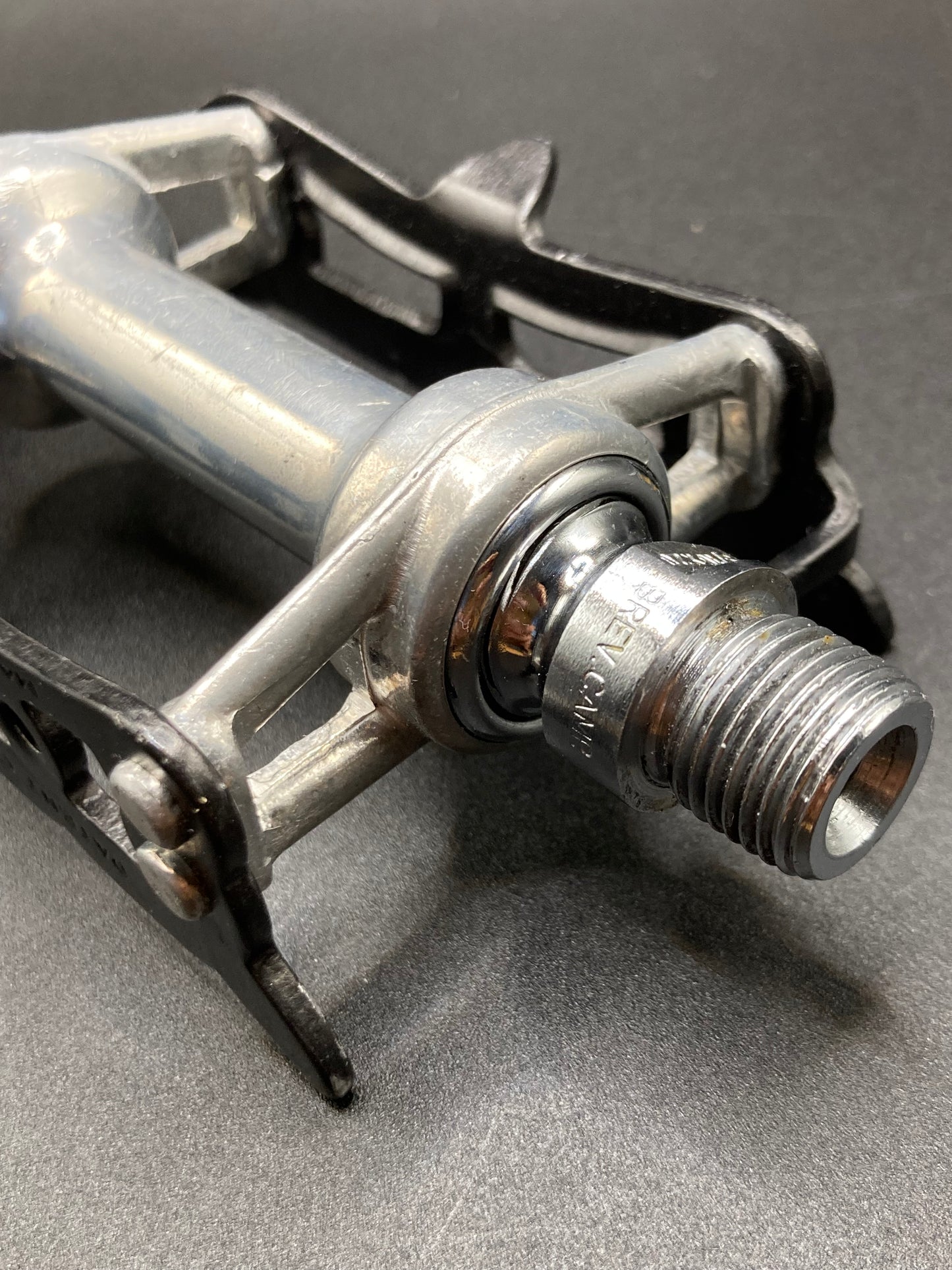 Pedali Campagnolo Record mod. 1037/A.