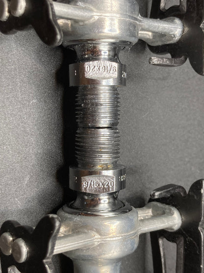 Pedali Campagnolo Record mod. 1037/A.