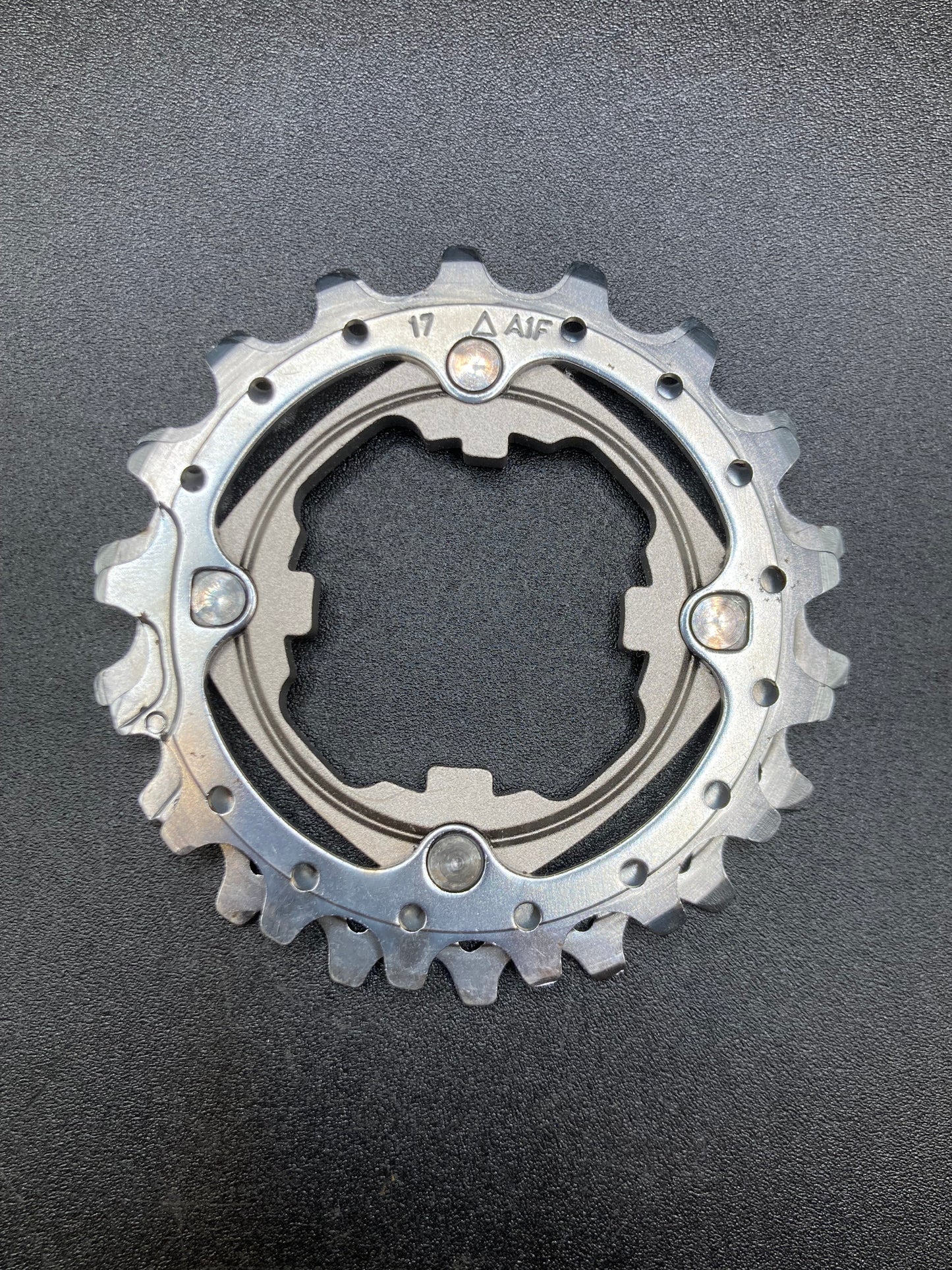 Cassetta Campagnolo Record 10s Titanium. 13-24