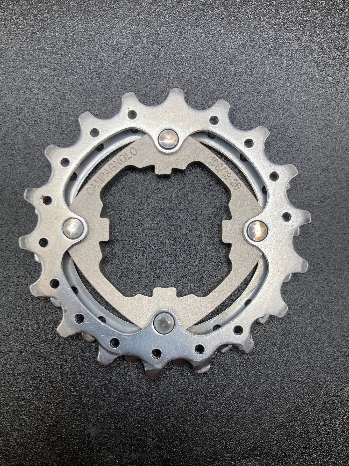 Cassetta Campagnolo Record 10s Titanium. 13-24