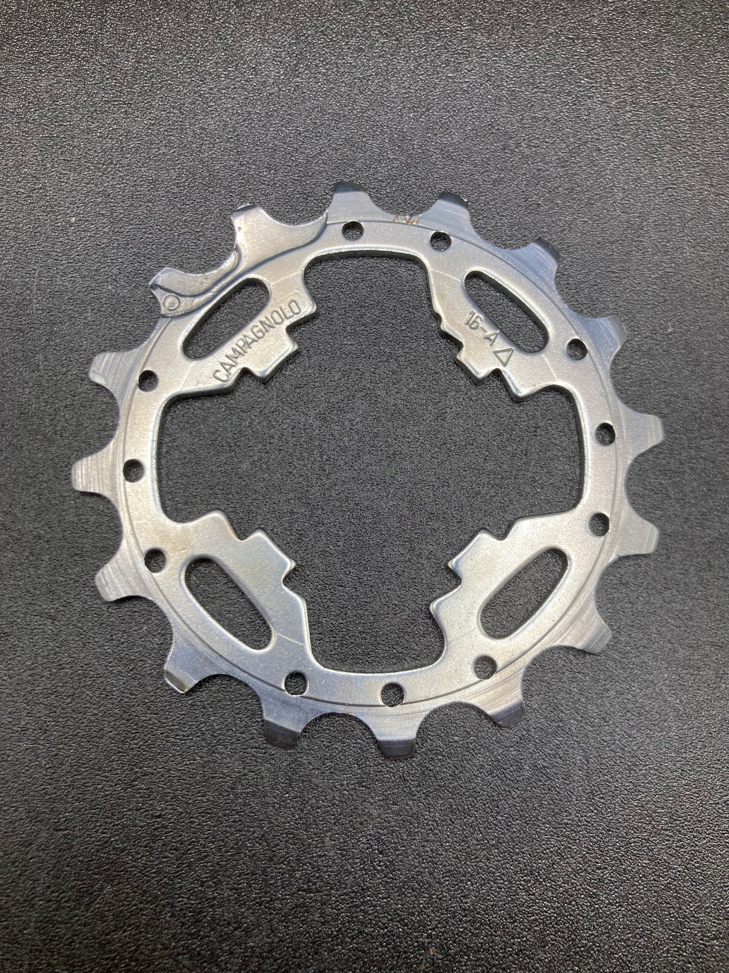 Cassetta Campagnolo Record 10s Titanium. 13-24