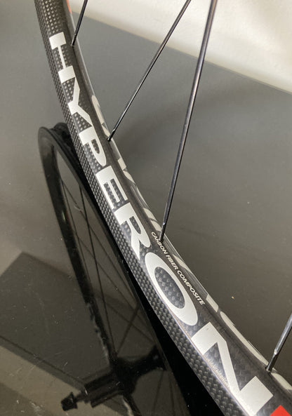 Ruota posteriore Campagnolo Hyperon Ultra, in fibra di carbonio. Per tubolare.