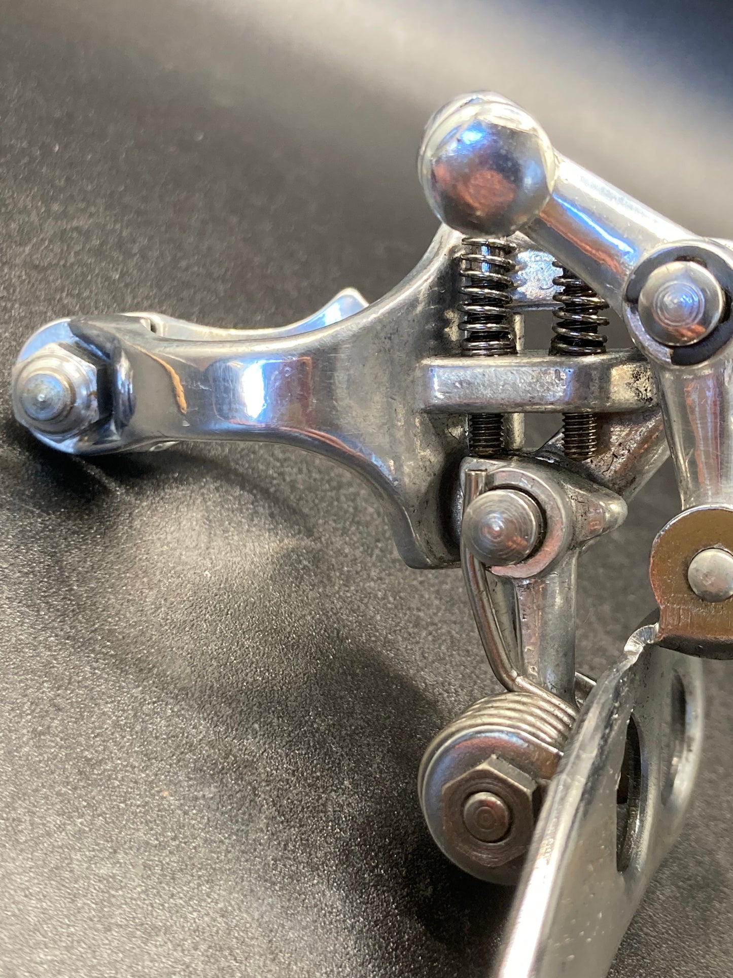 Deragliatore anteriore Campagnolo Record 1052/NT