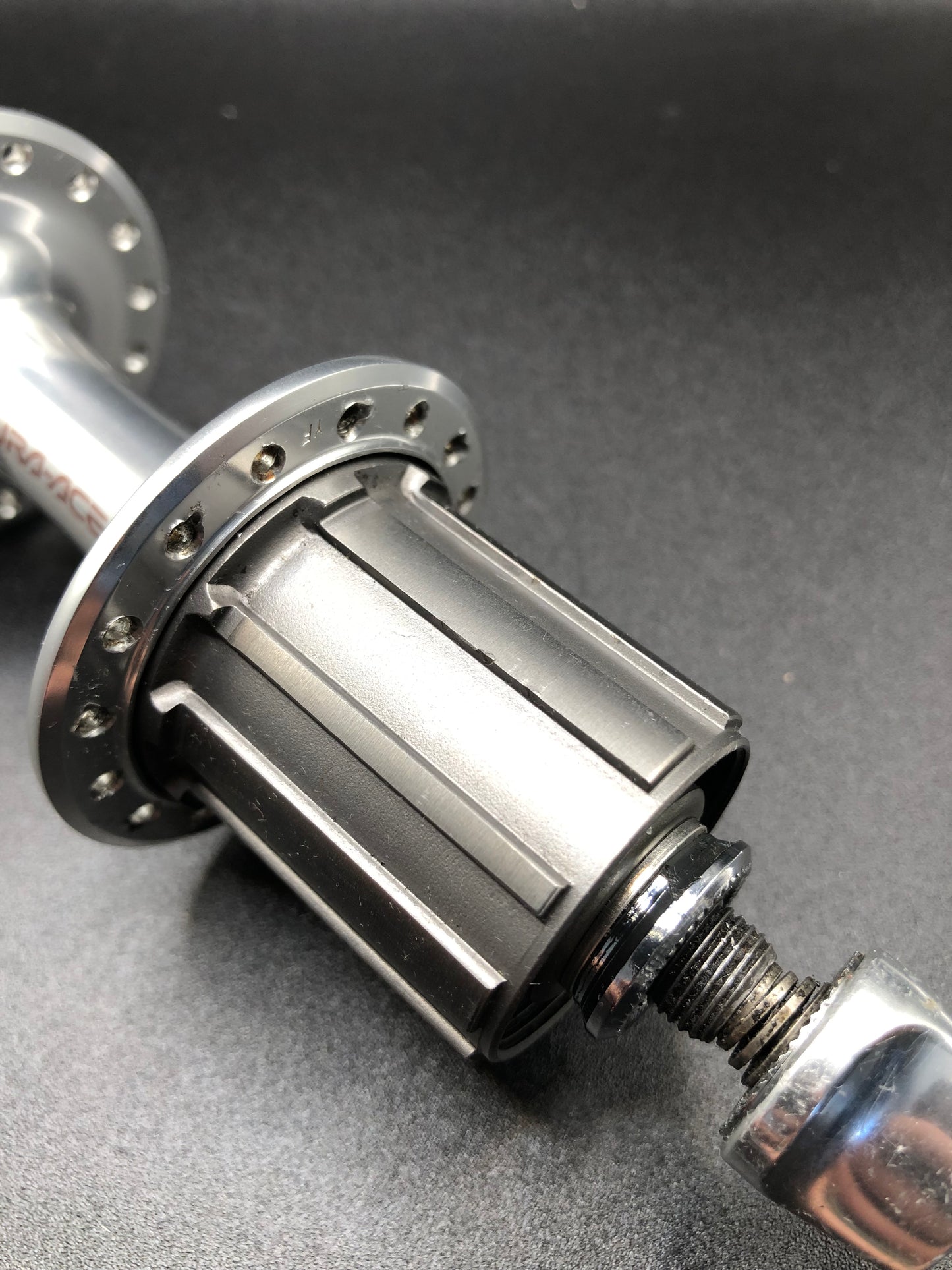 Mozzi Shimano Dura-Ace 7700 32 fori. 8/9/10v.