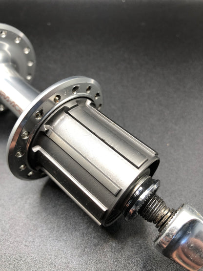Mozzi Shimano Dura-Ace 7700 32 fori. 8/9/10v.