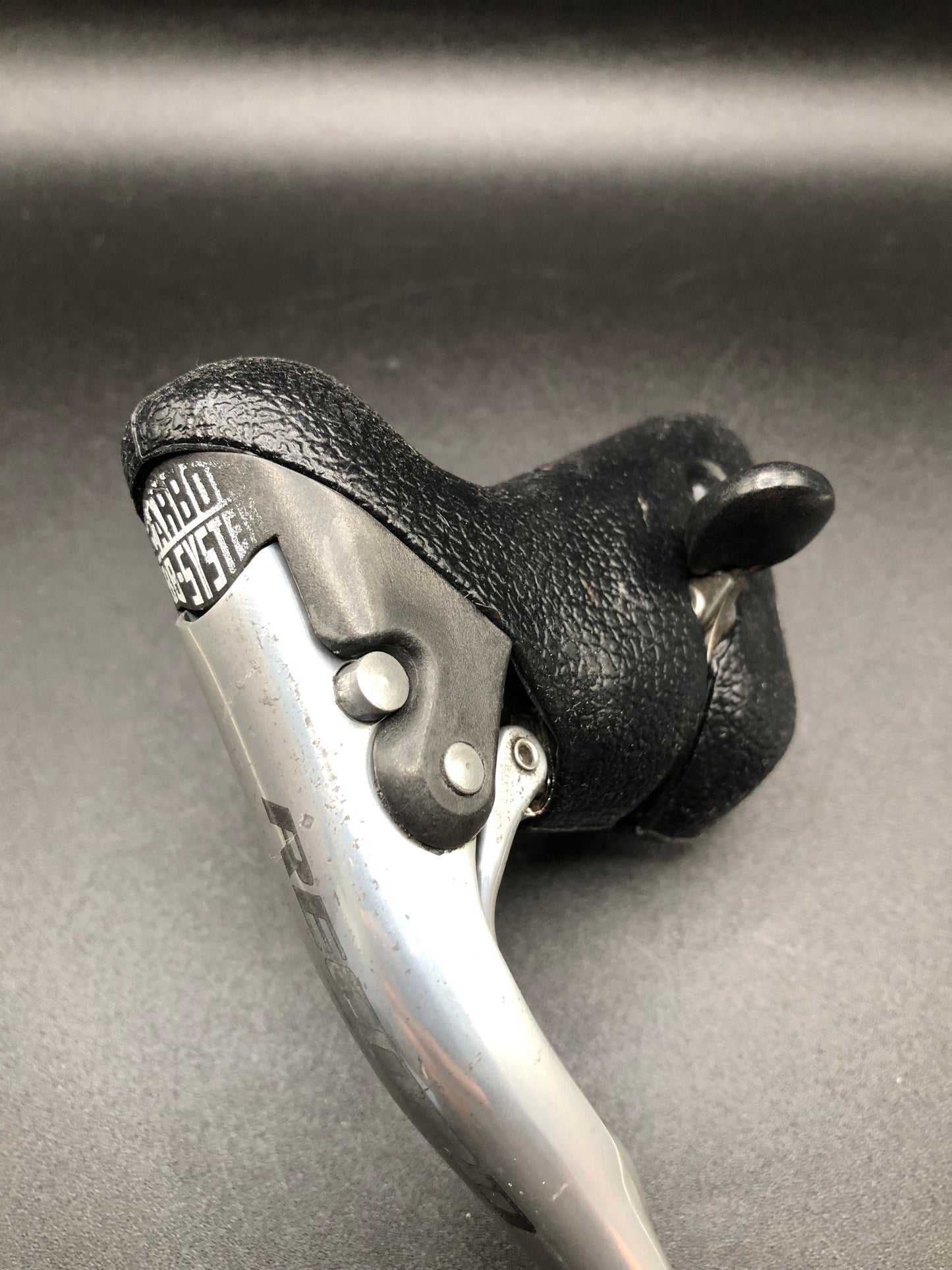 Comandi Ergopower Campagnolo Record 9v. 1998; Carbon BB-System