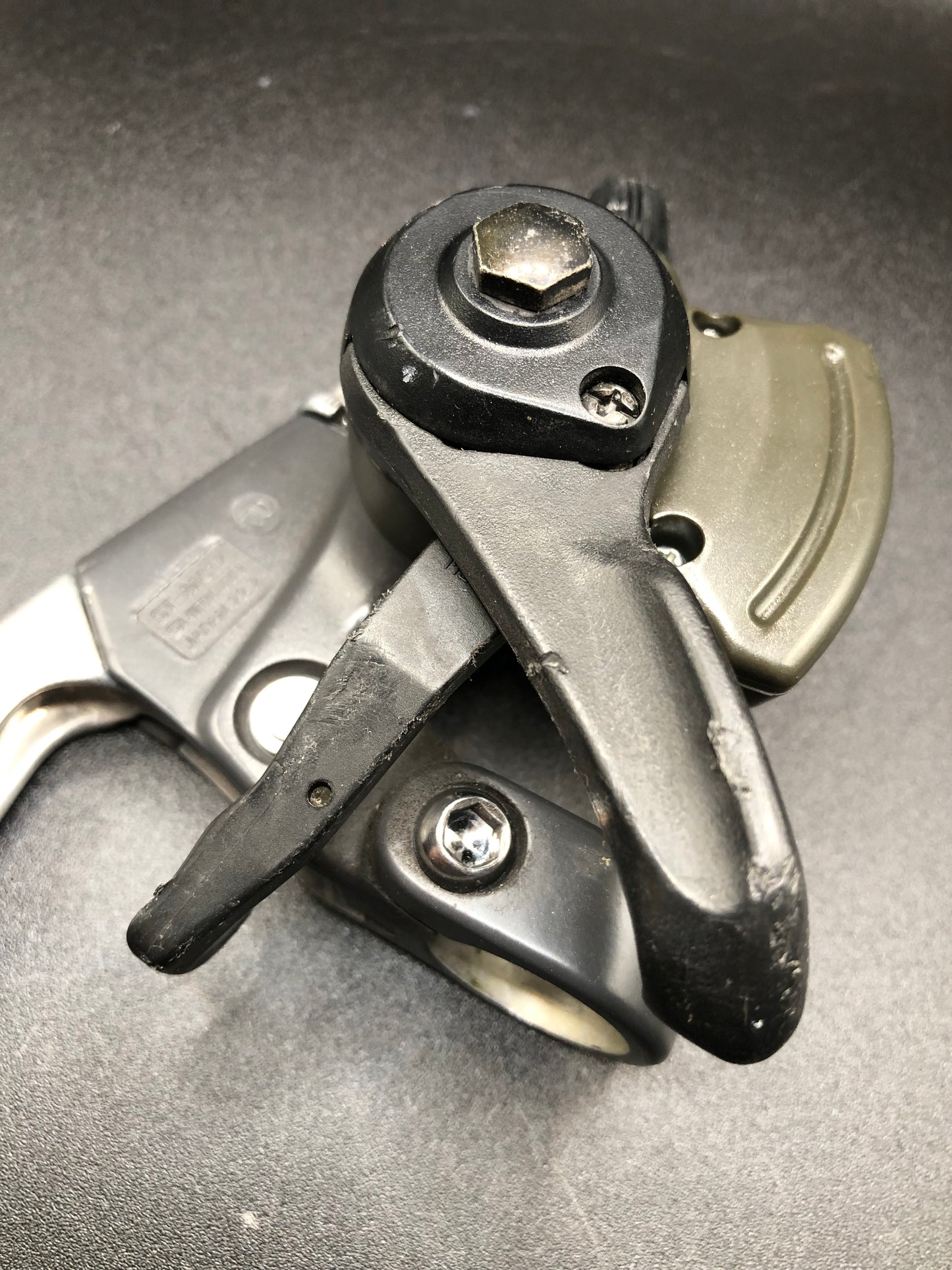 Comandi MTB Shimano Alivio 7v ST-MC12. 1994