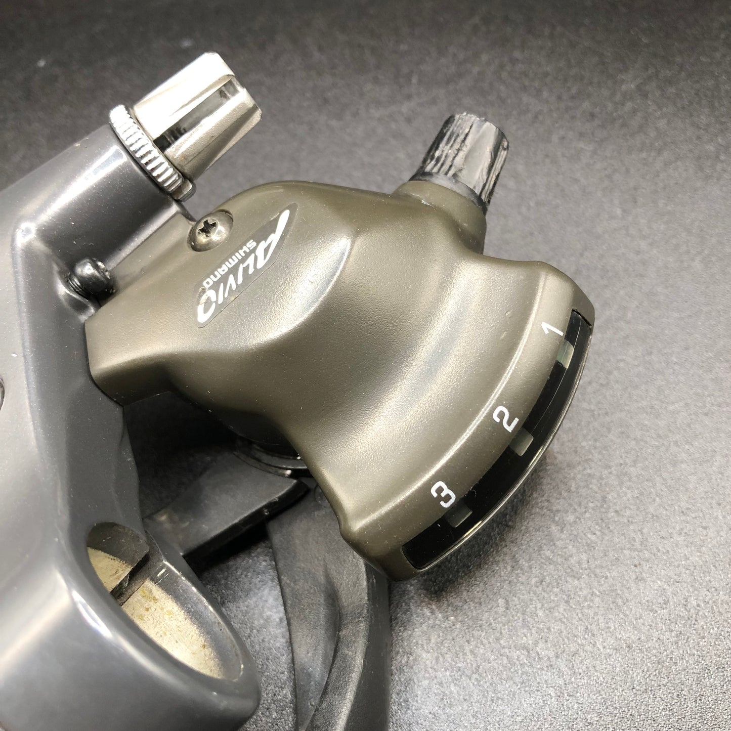 Comandi MTB Shimano Alivio 7v ST-MC12. 1994