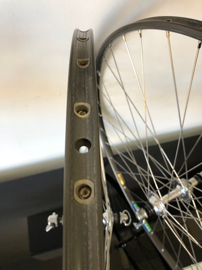 Ruote Campagnolo Record / Ambrosio Synthesis. 700c per tubolari.