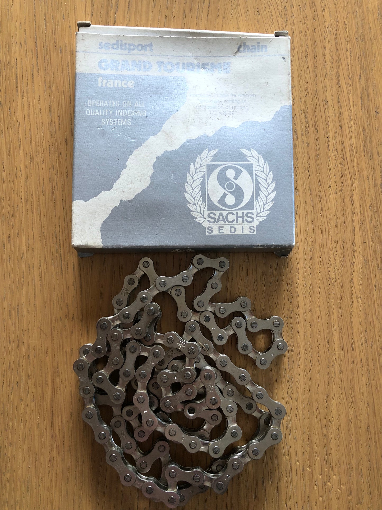 Catena Sache-Sedis Grand Tourisme, 1/2x3/32". 5-6-7 velocità.