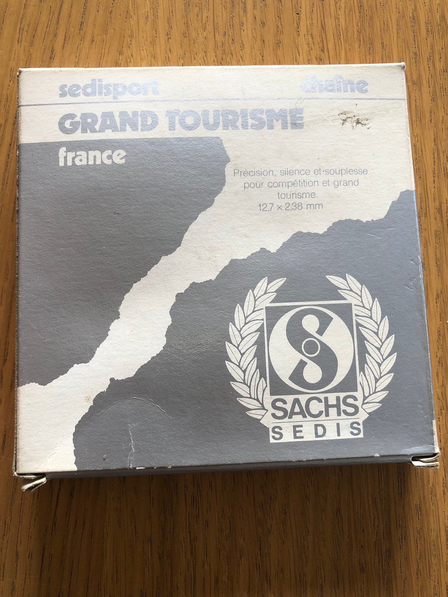 Catena Sache-Sedis Grand Tourisme, 1/2x3/32". 5-6-7 velocità.