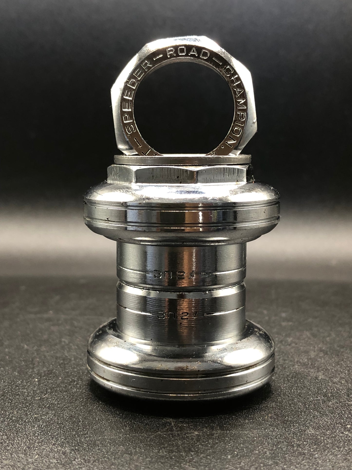 Serie sterzo Speeder Road Champion 1" filettata. Made in Japan