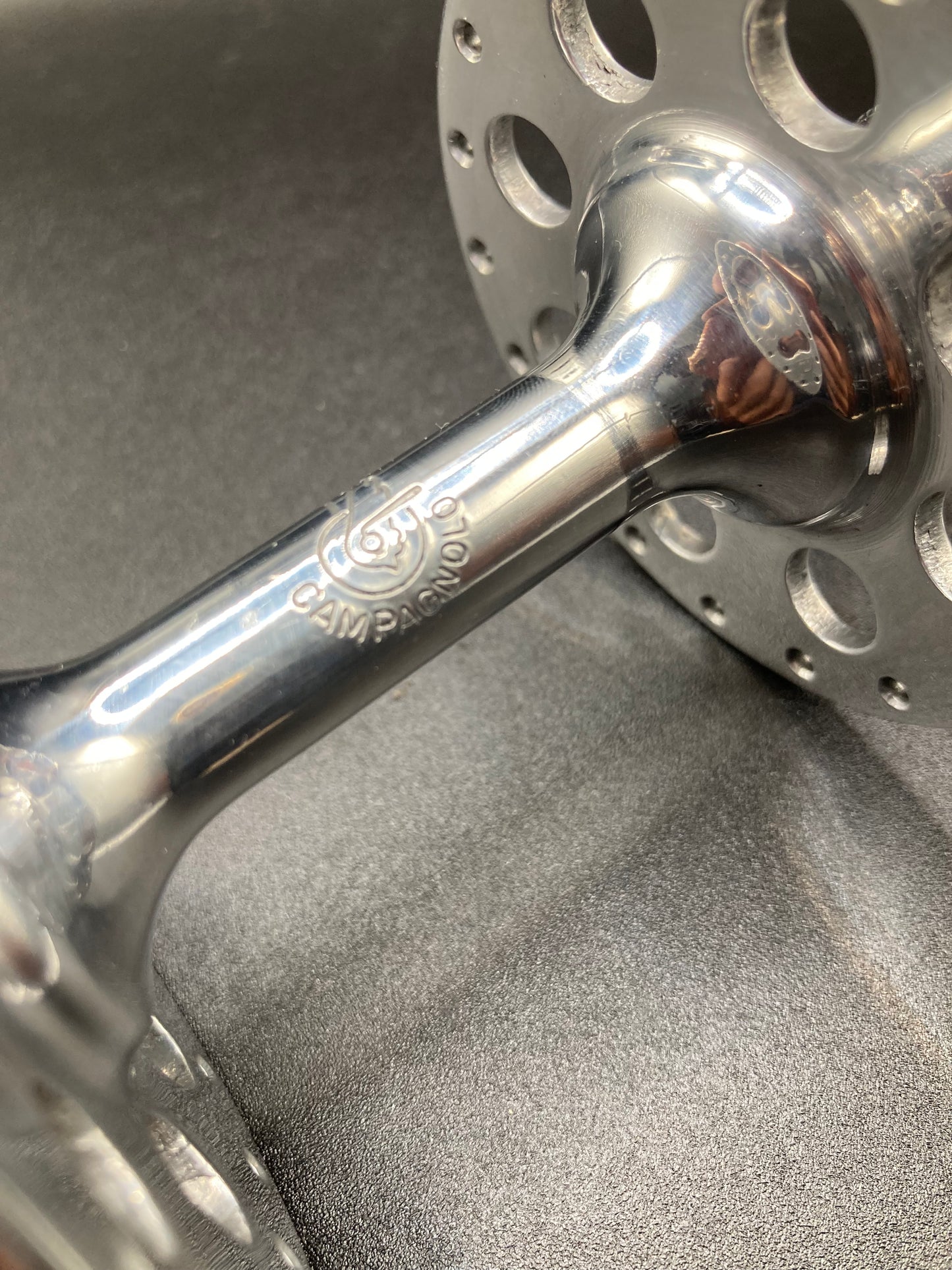 Mozzi Campagnolo "Nuovo Tipo" a flangia grande. 36 fori