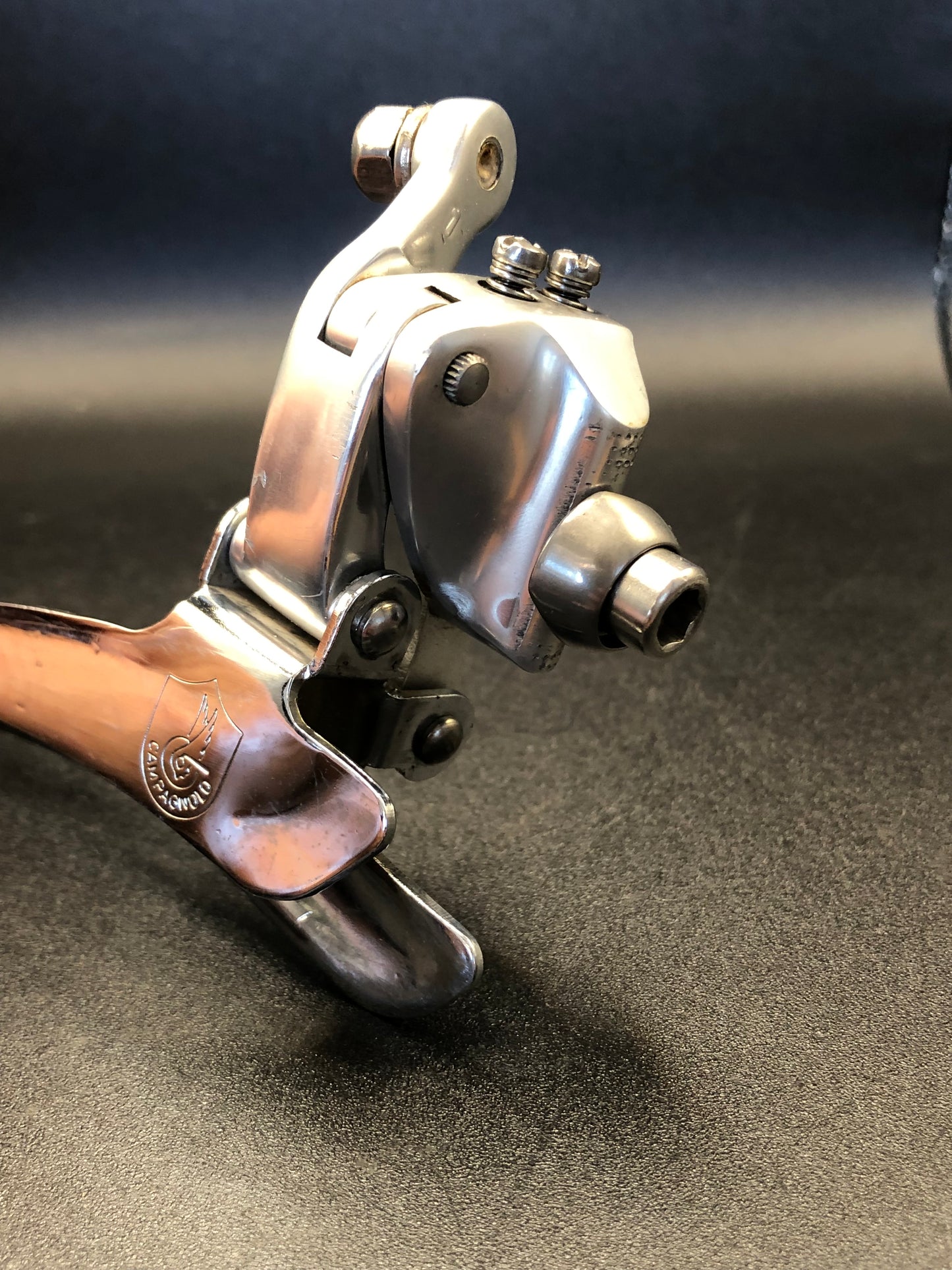 Deragliatore anteriore Campagnolo Record 8v. A saldare.