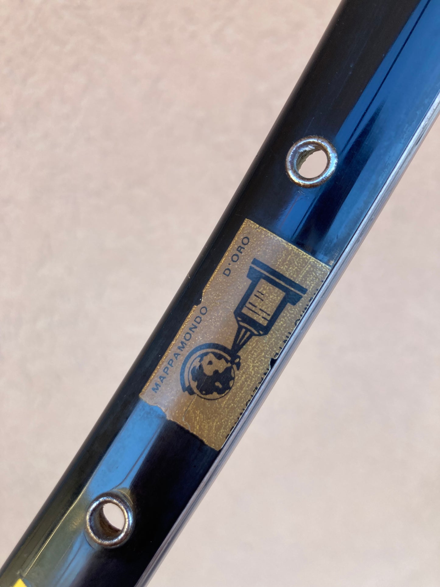 Cerchio bici corsa Ambrosio Montreal nero, per tubolare. 32 fori, 700c.