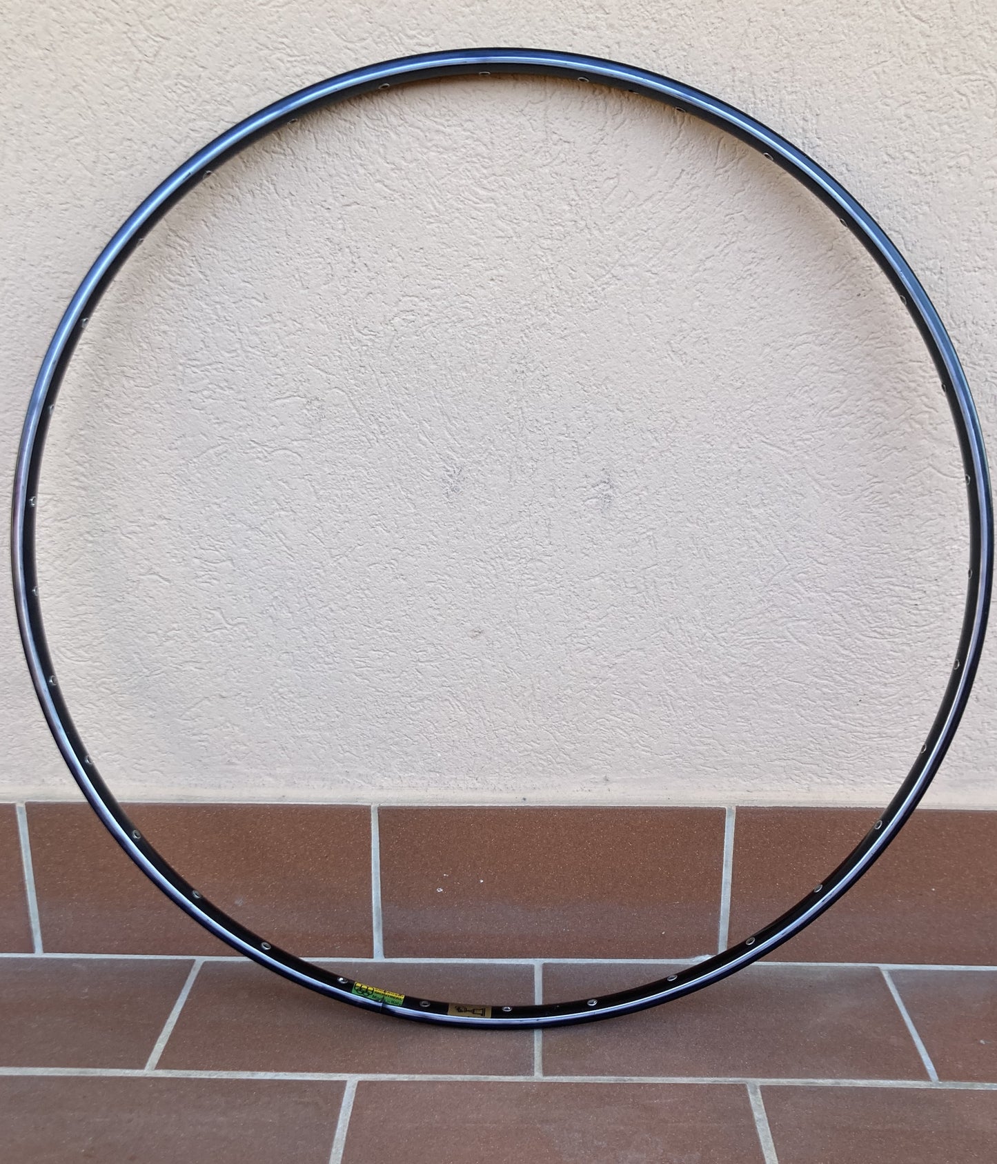 Cerchio bici corsa Ambrosio Montreal nero, per tubolare. 32 fori, 700c.
