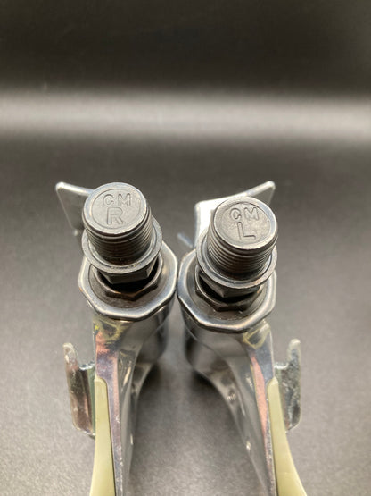 Pedali corsa Shimano A550. Con puntapiedi.