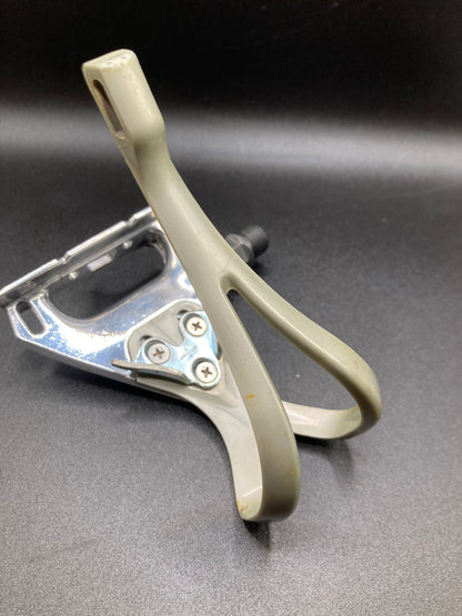 Pedali corsa Shimano A550. Con puntapiedi.