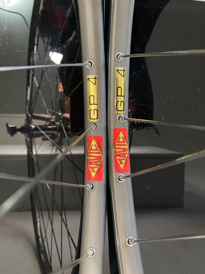 Ruote corsa tubolari. Cerchi Mavic GP4 su mozzi Campagnolo Nuovo Gran Sport 1253.