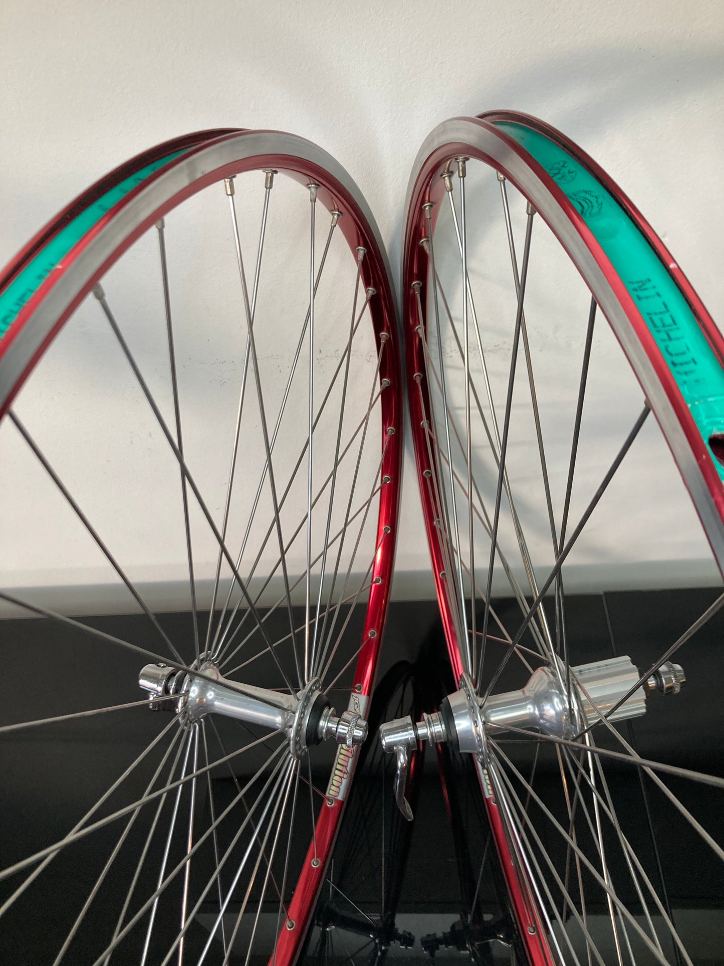 Ruote corsa Campagnolo Daytona 9-10-11v, Ambrosio Evolution.