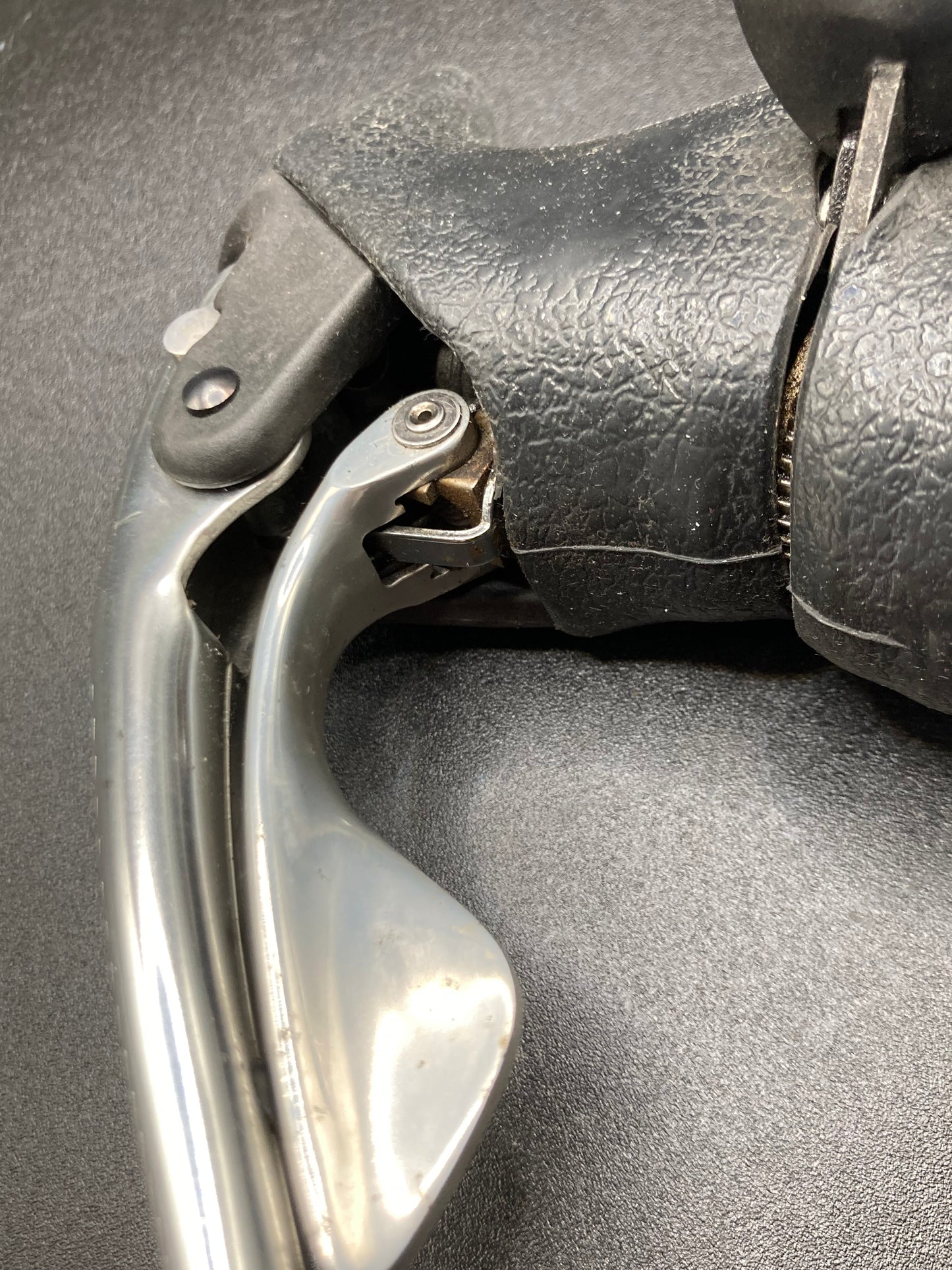 Comandi Ergopower Campagnolo Record Carbon 8v. EC-22RE