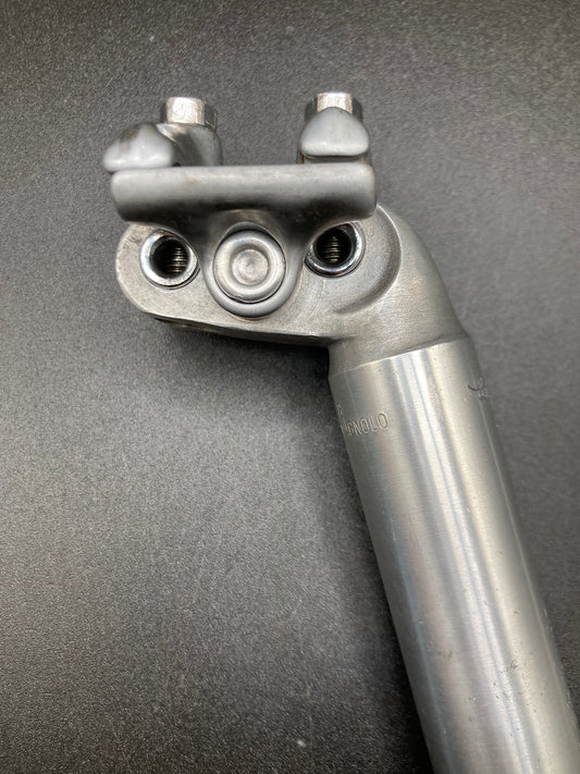 Reggisella Campagnolo Record 1044. Diametro 26,8mm.