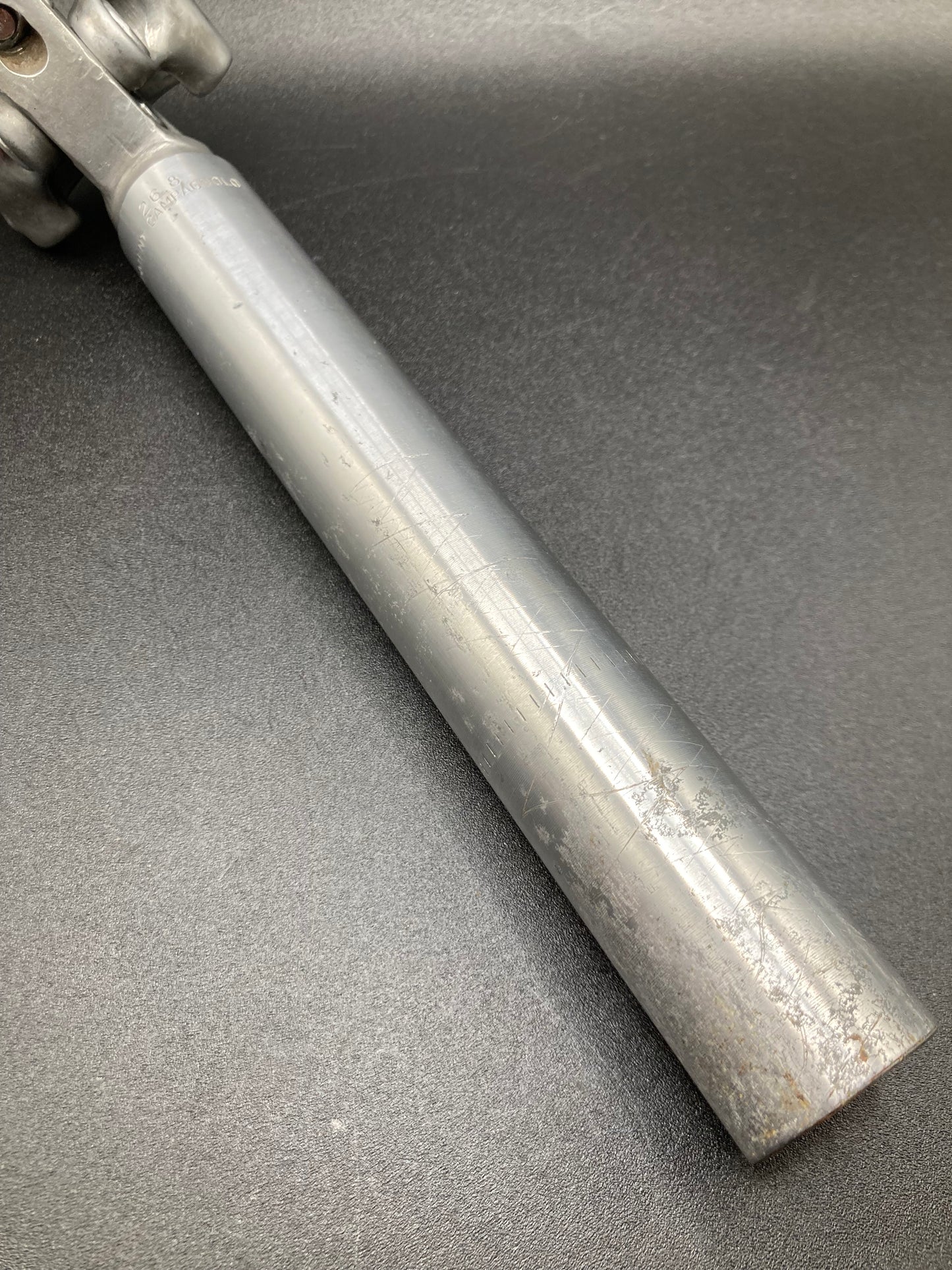 Reggisella Campagnolo Record 1044. Diametro 26,8mm.