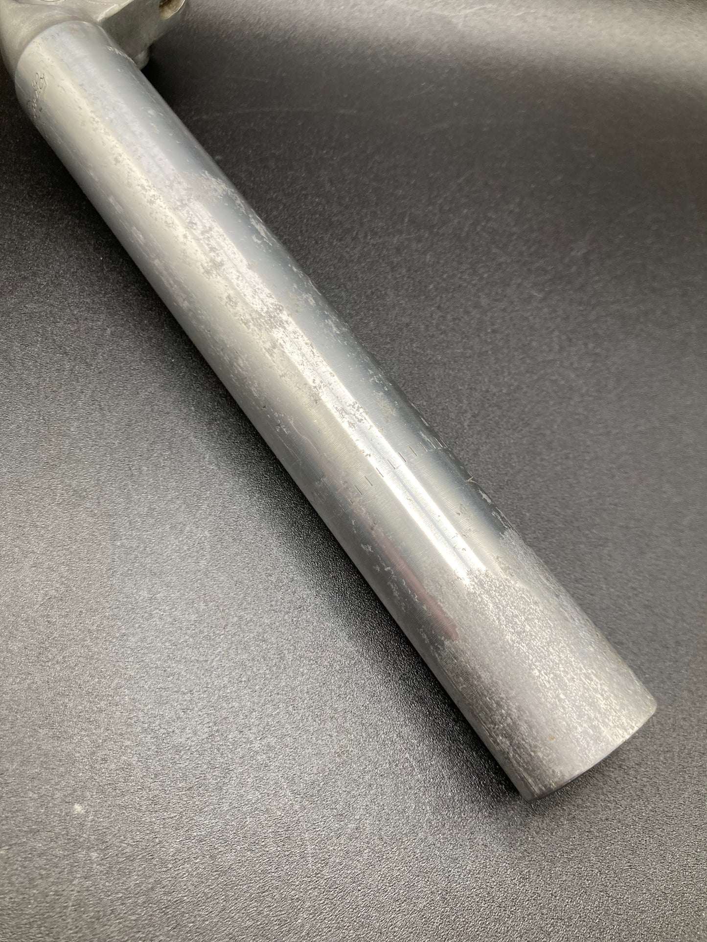 Reggisella Campagnolo Record 1044. Diametro 26,8mm.