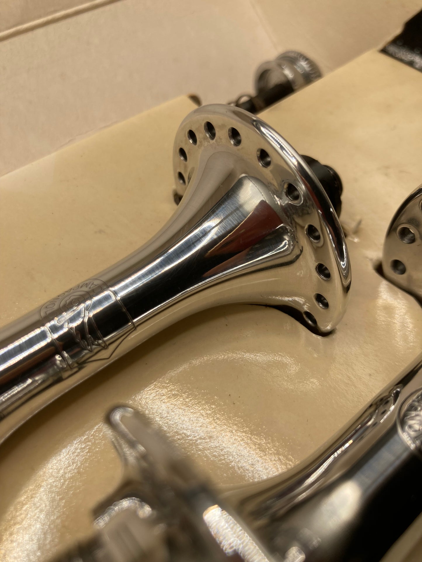 Mozzi Campagnolo Chorus serie 722/101, 36fori. 1988-1991.