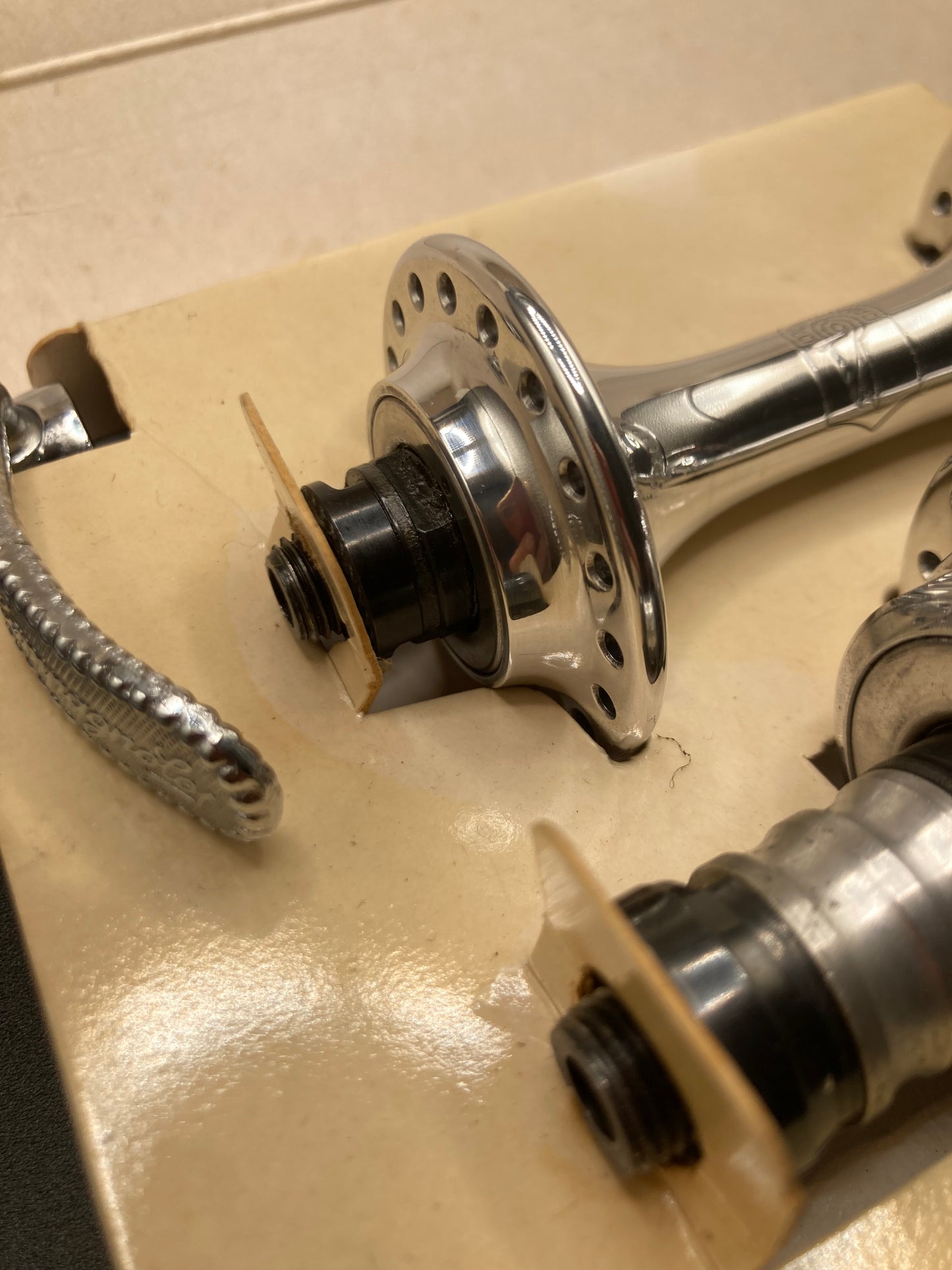 Mozzi Campagnolo Chorus serie 722/101, 36fori. 1988-1991.