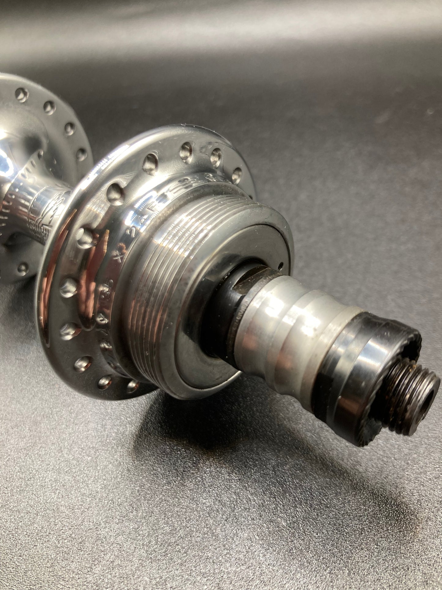 Mozzi Campagnolo Chorus serie 722/101, 36fori. 1988-1991.