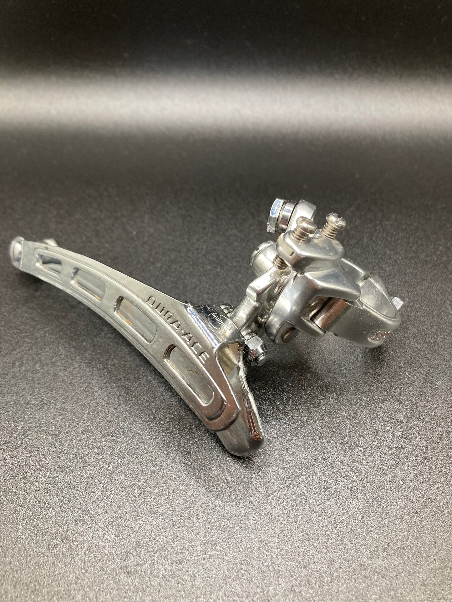 Shimano Dura-Ace front derailleur. Mod. EA100, with band.