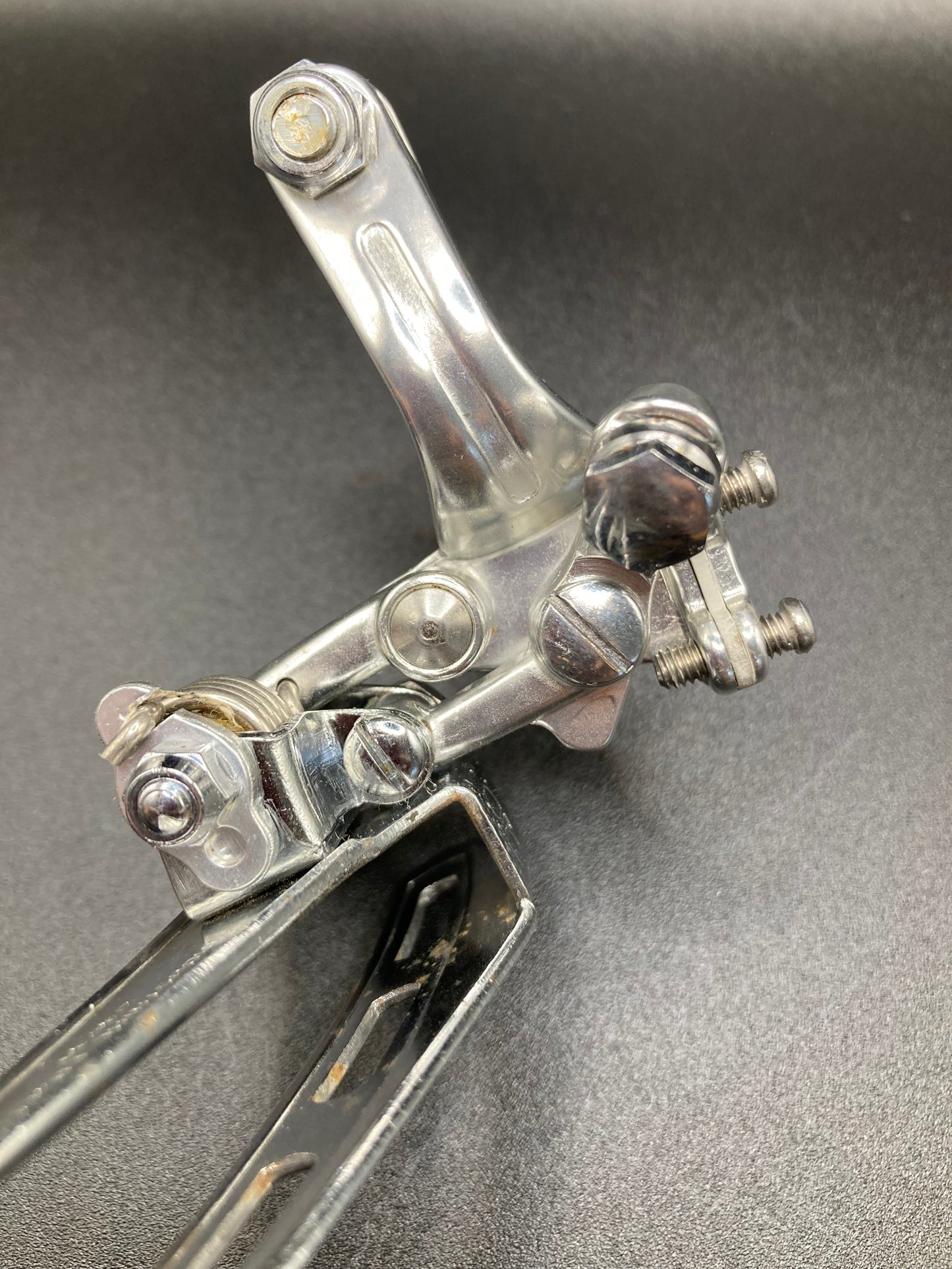 Shimano Dura-Ace front derailleur. Mod. EA100, with band.